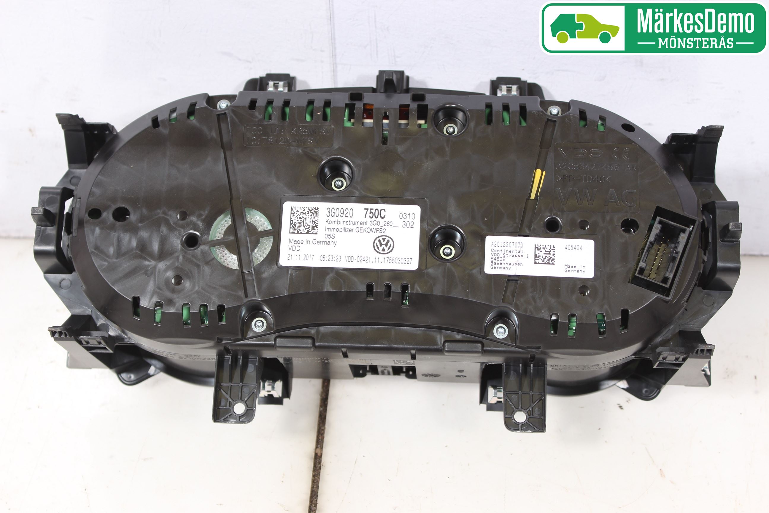 Volkswagen VW PASSAT 15-19 Instr Kombinert