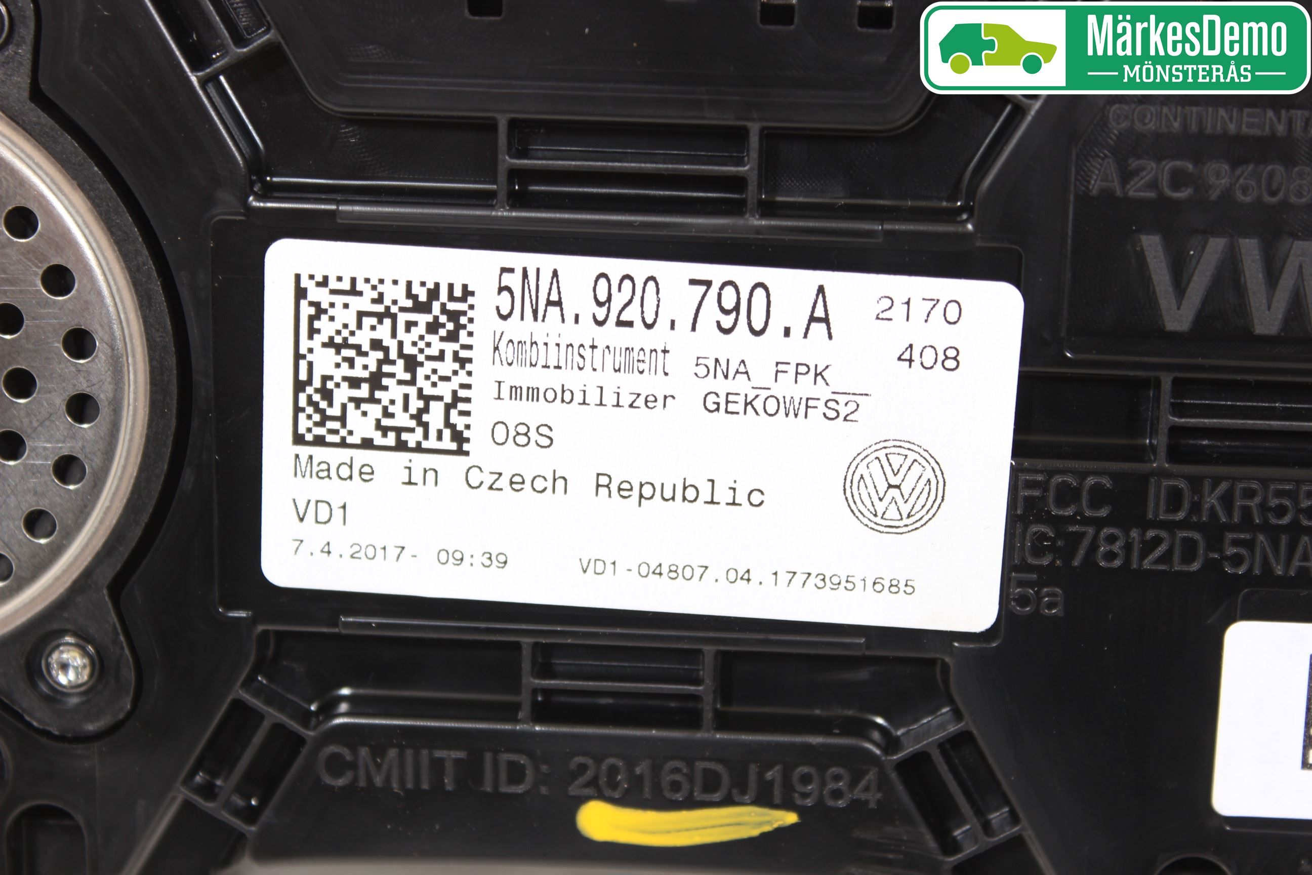 Volkswagen VW TIGUAN 16-24 Instr Kombinert