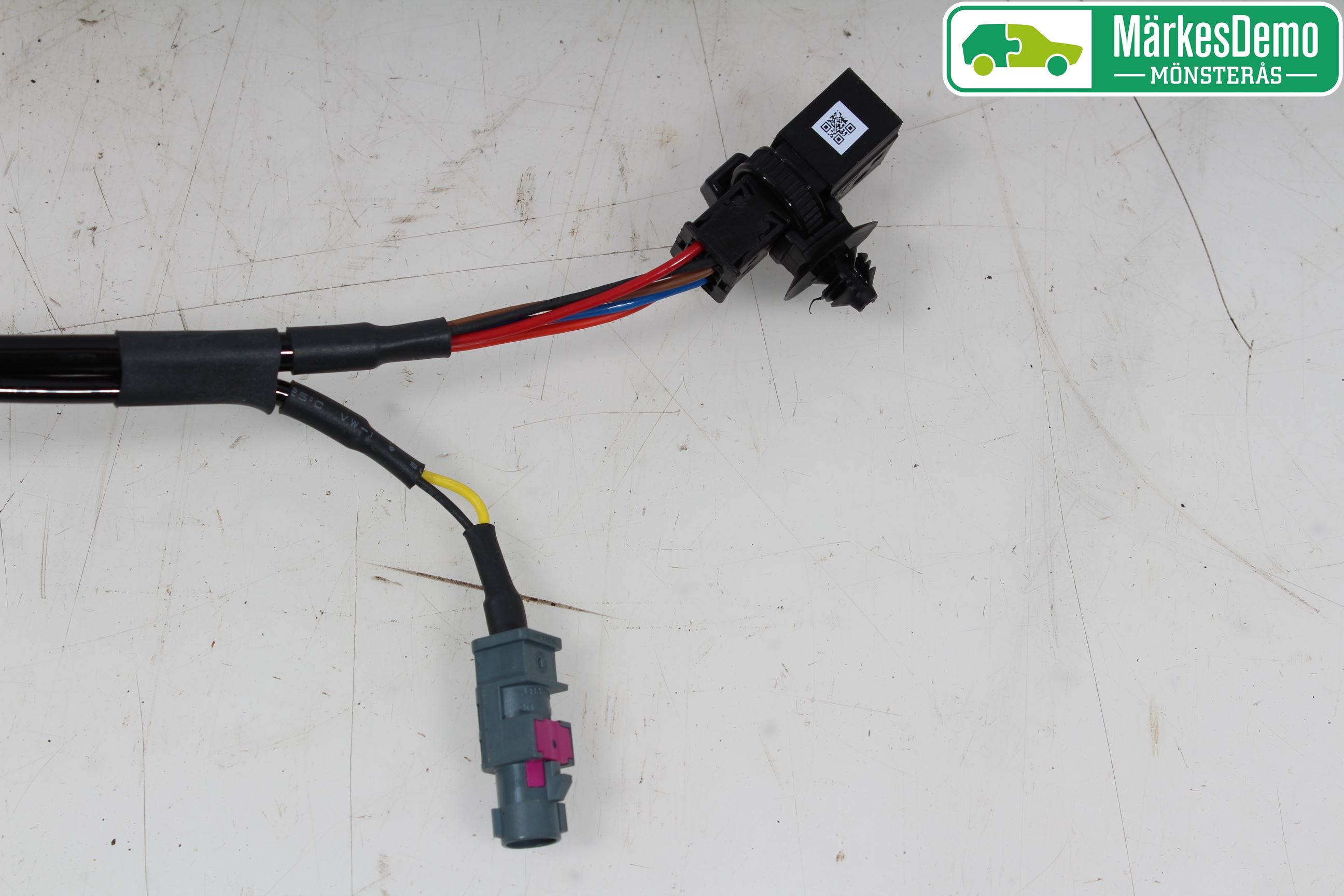 Volkswagen VW TIGUAN 16-24 Bakluke Handtak Ytre