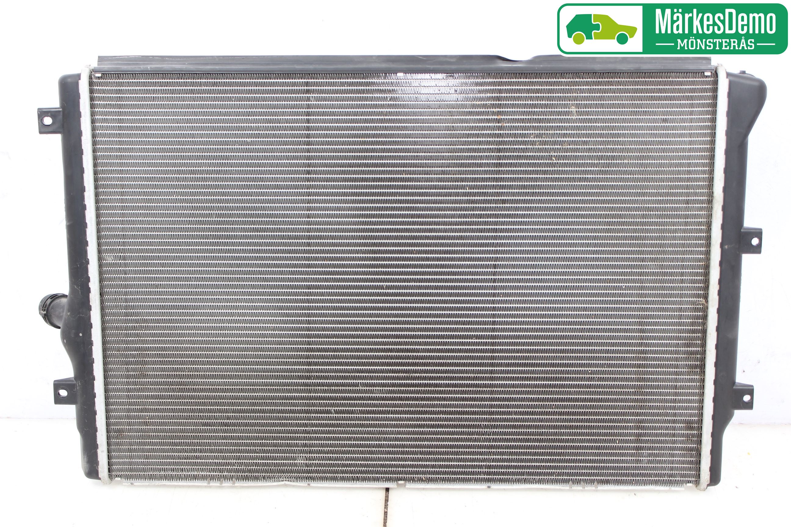 Volkswagen VW GOLF VI 09-13 Radiator Manuell