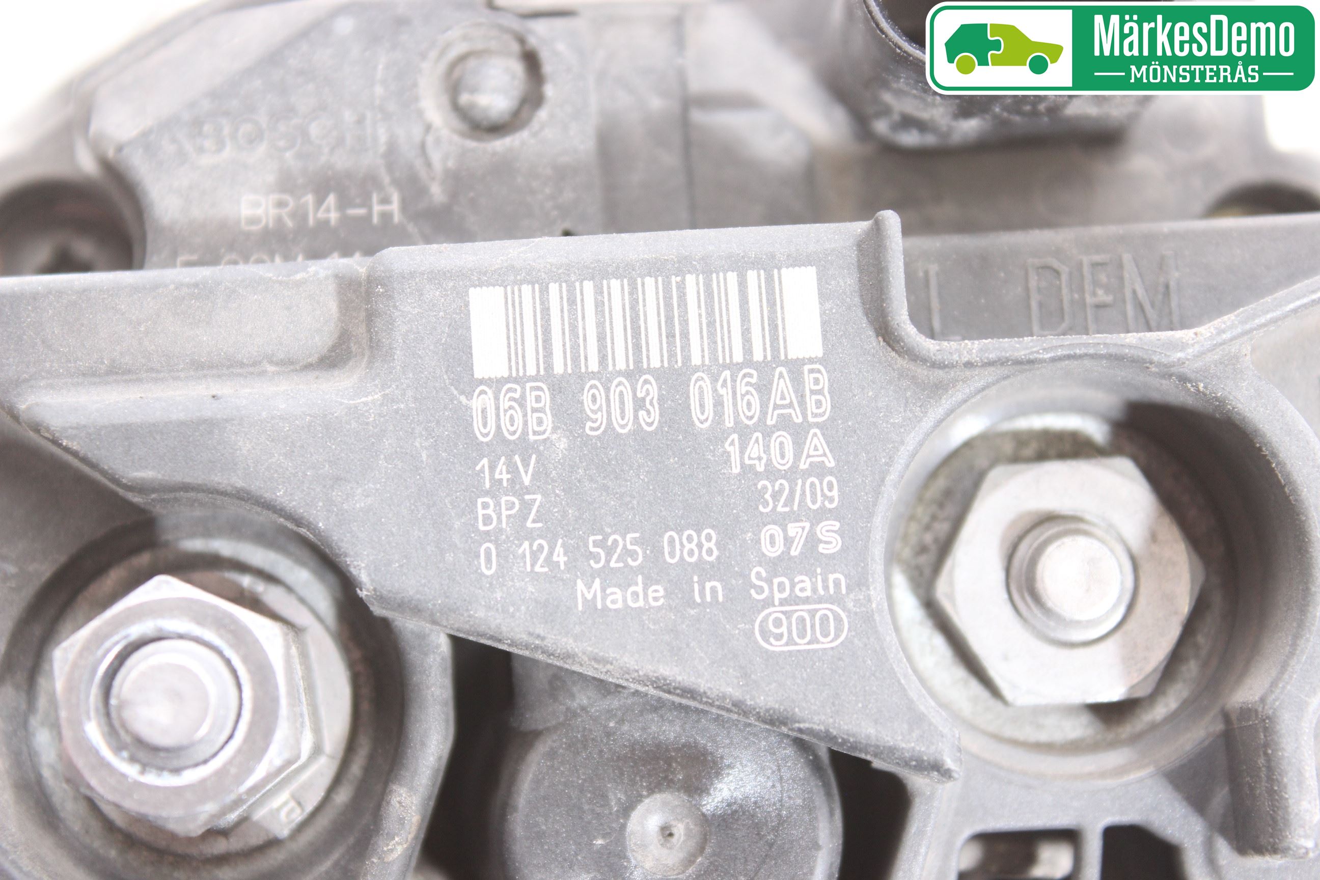 Volkswagen VW GOLF VI 09-13 Dynamo