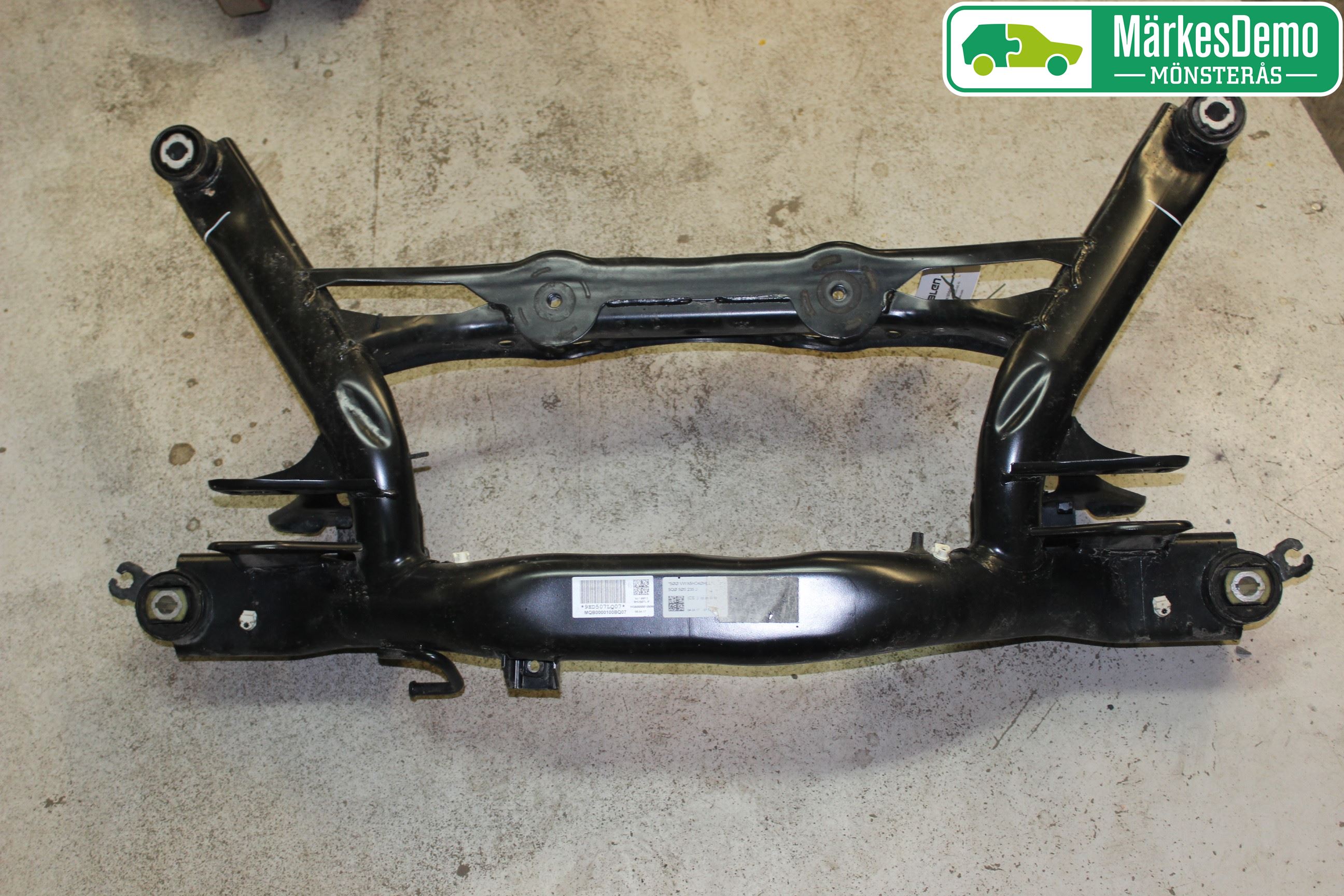 Volkswagen VW TIGUAN 16-24 Bakaksel Feste Travers-Ramme