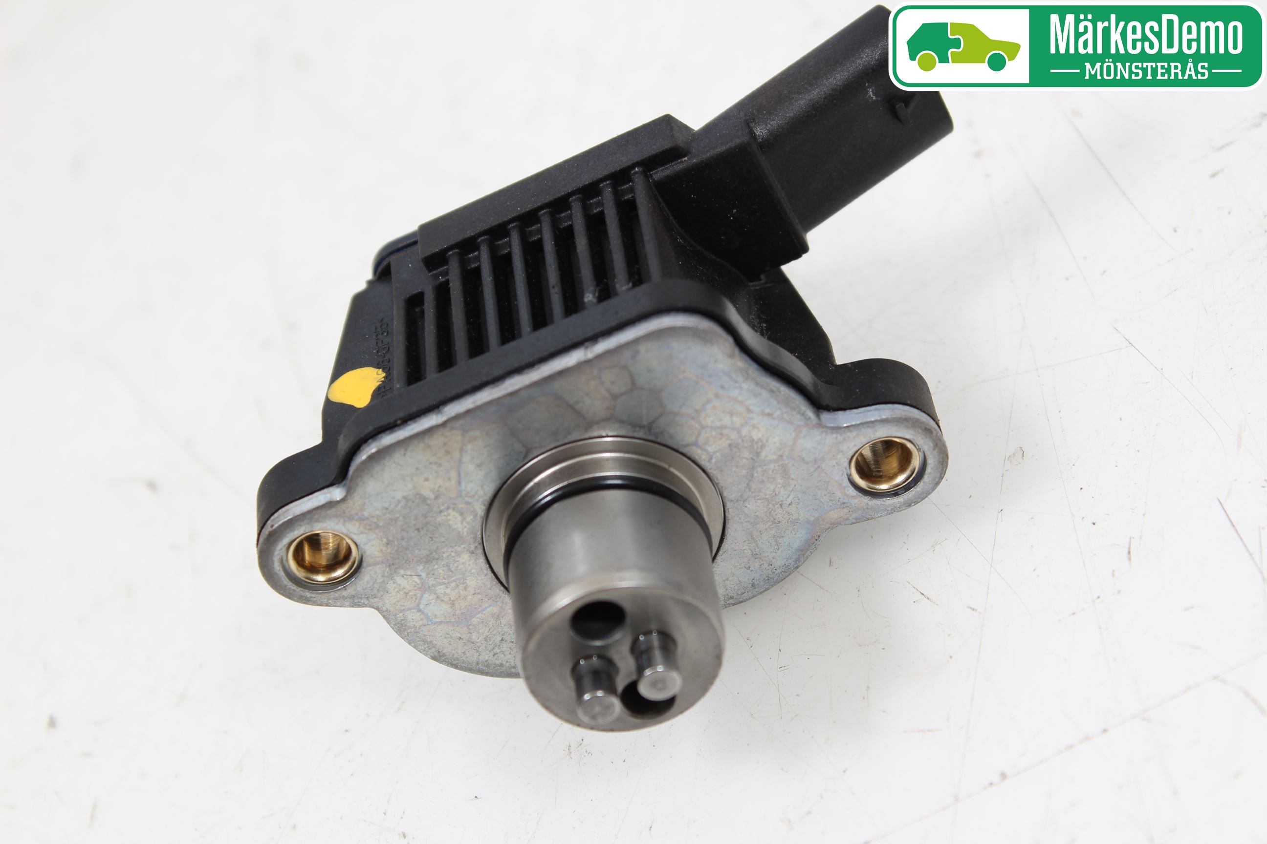 Volkswagen VW PASSAT 15-19 Kamaksel Stillventil