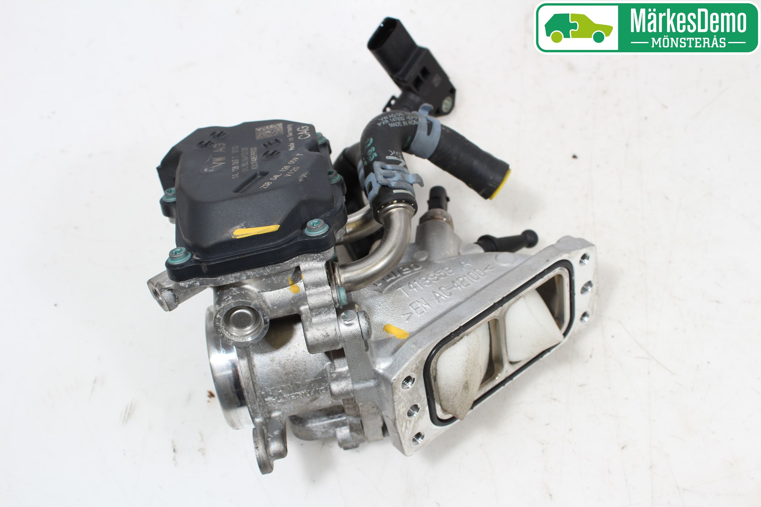 Audi A4/S4 B9 16-19 Inns Spjeldhus