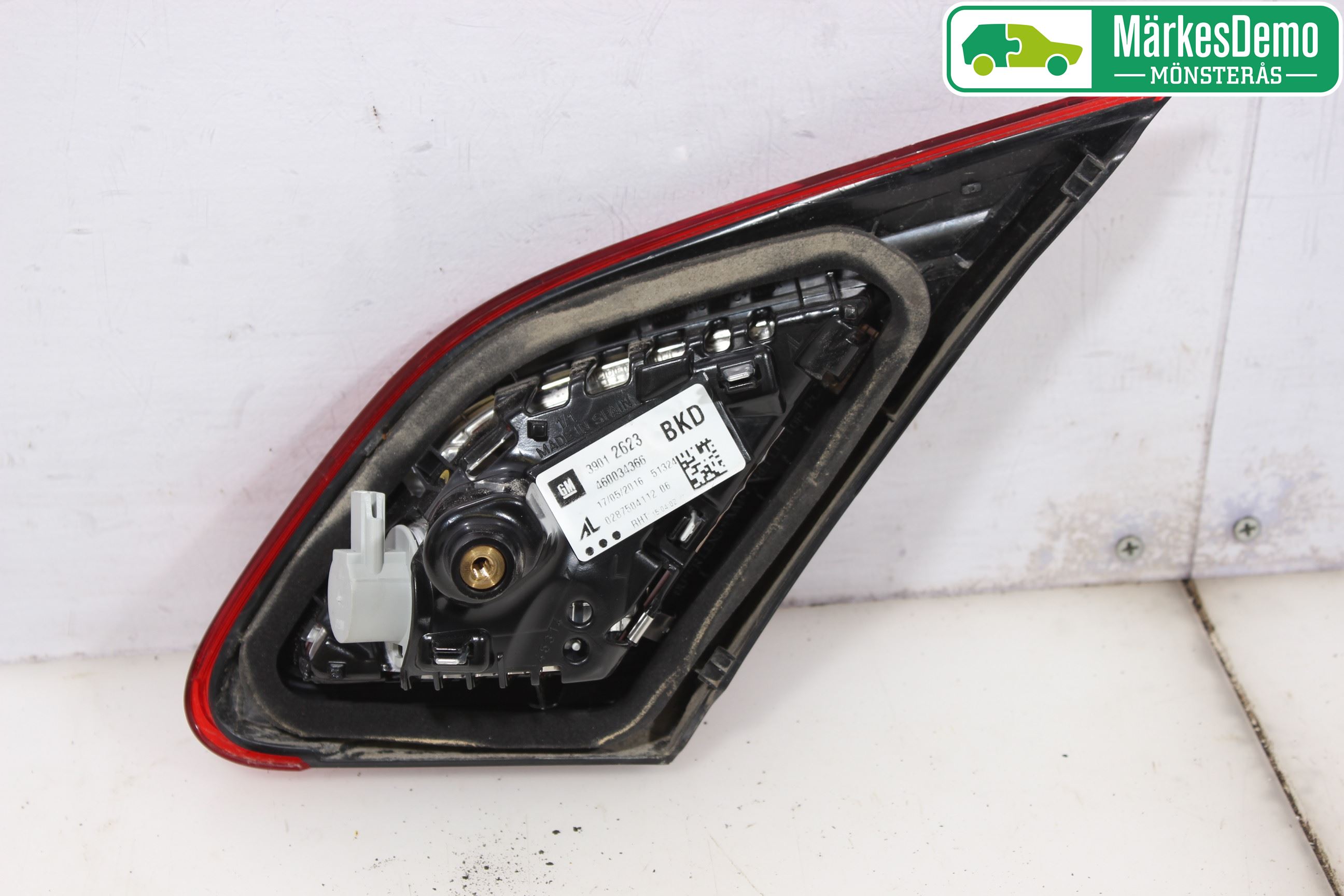 Opel CORSA E 15-19 Baklykt Venstre  På Luke(Indre