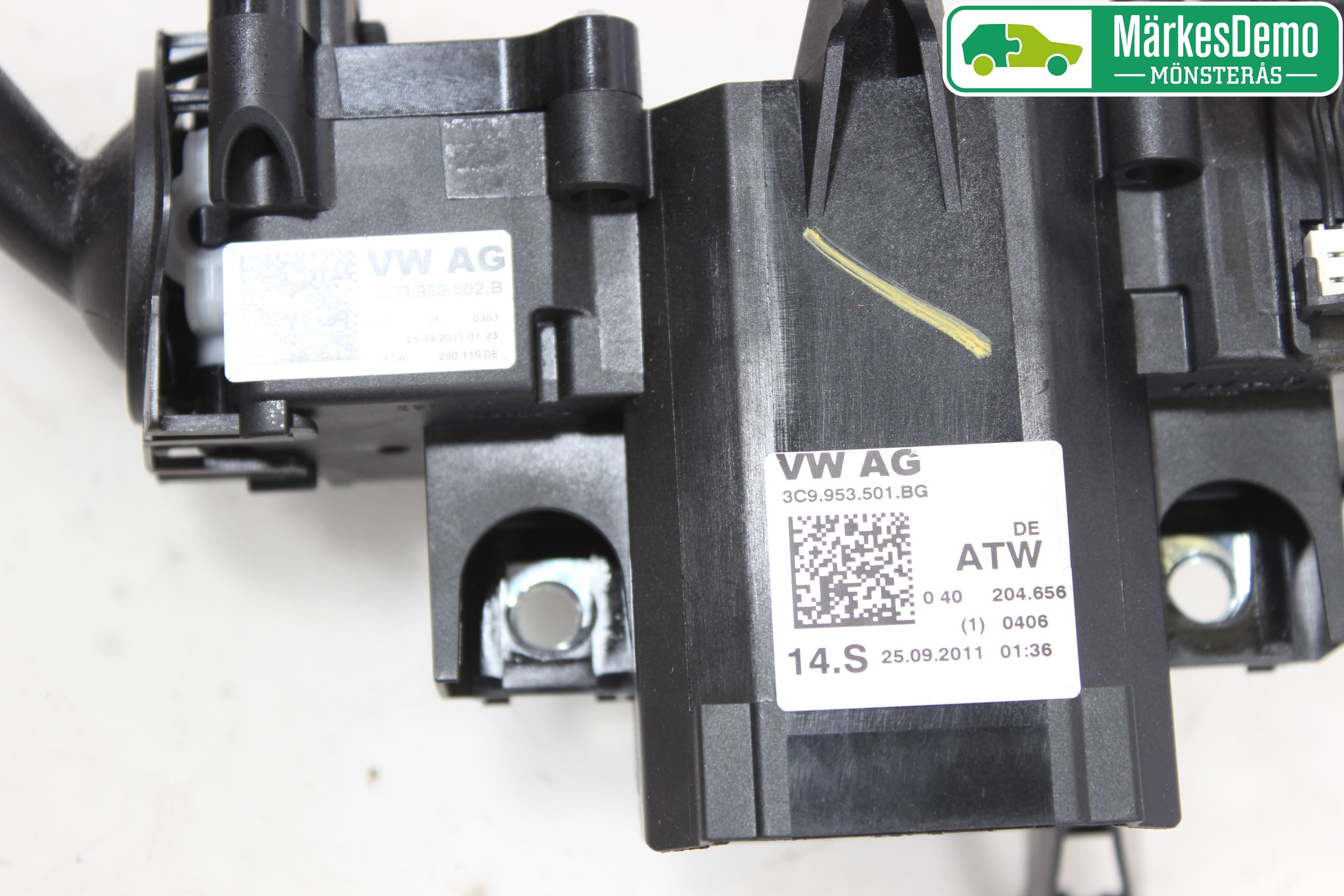 Volkswagen VW PASSAT 11-14 Bryter Ratt Kombi H Og V