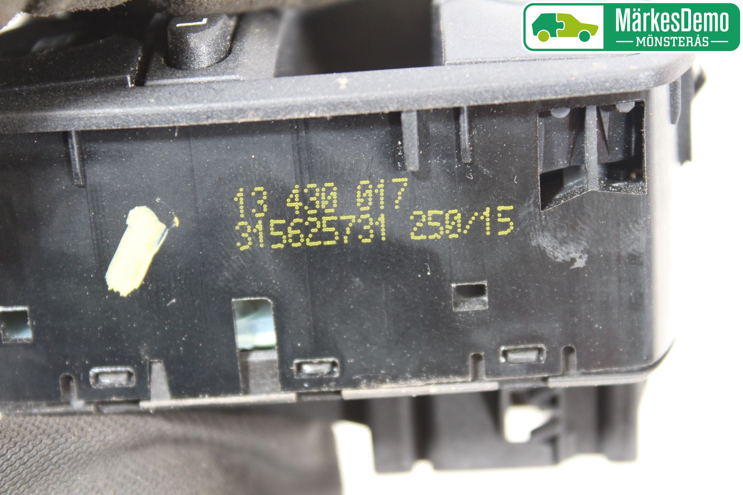 Opel CORSA E 15-19 Bryter Vindusheis