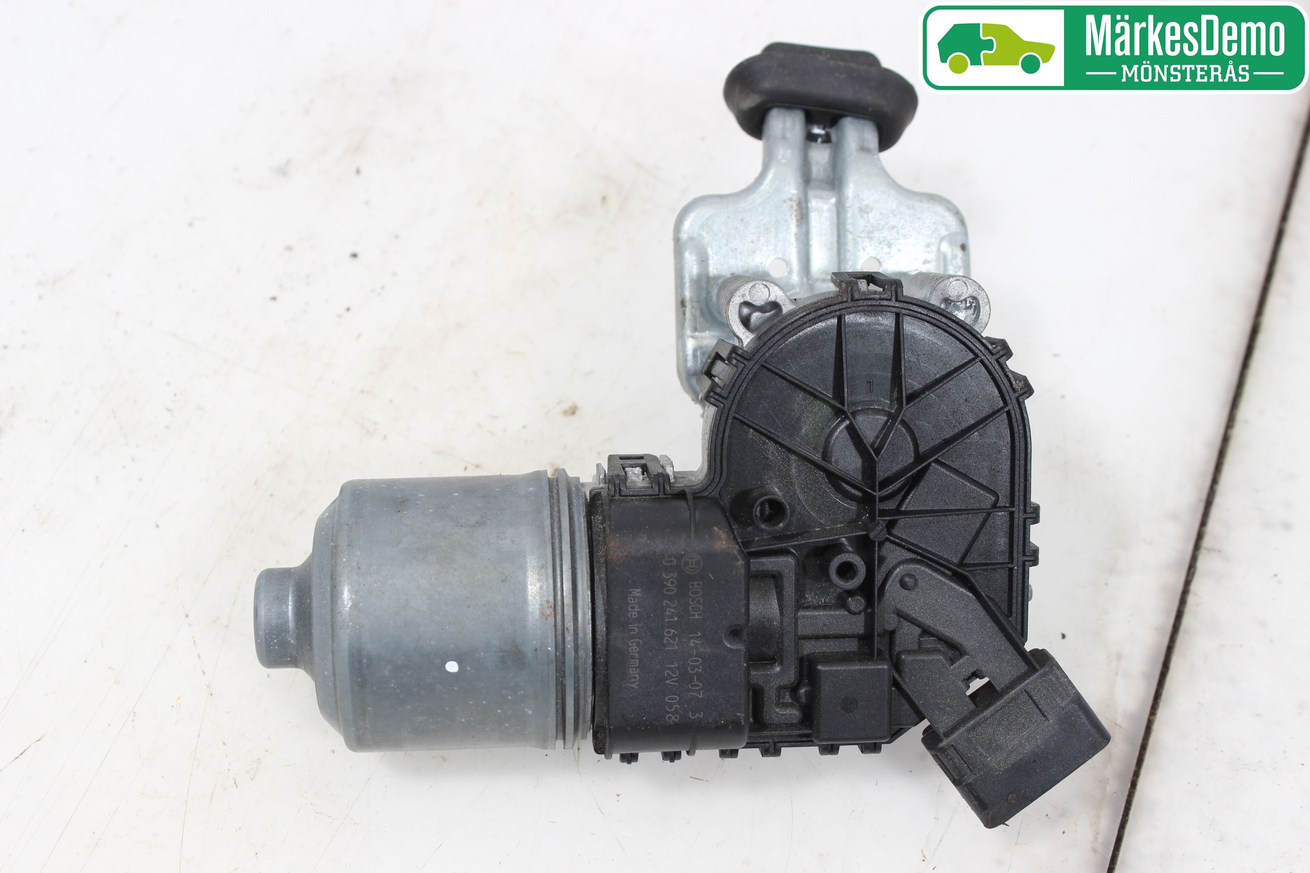 Peugeot PARTNER 08-15 Viskermotor Frontrute