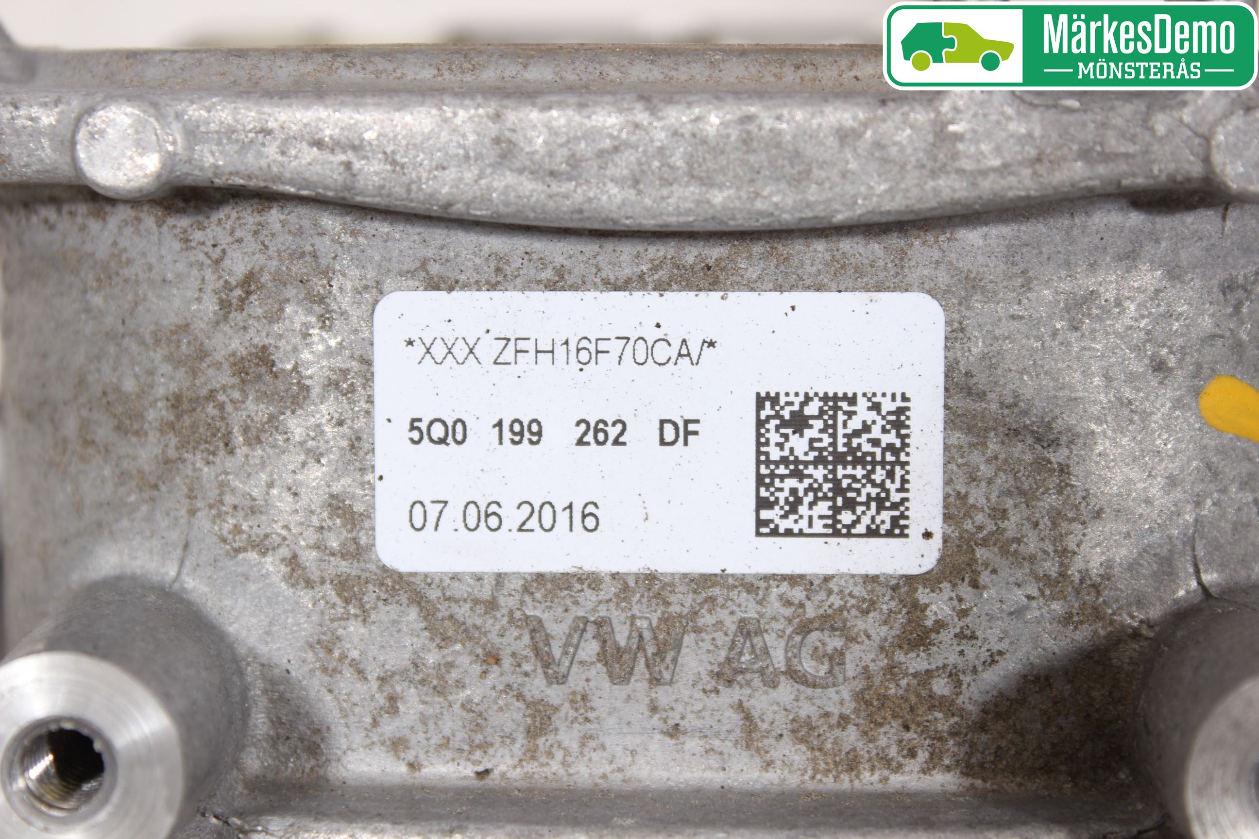 Volkswagen VW GOLF / E-GOLF VII 13-20 Motor Feste Gummi