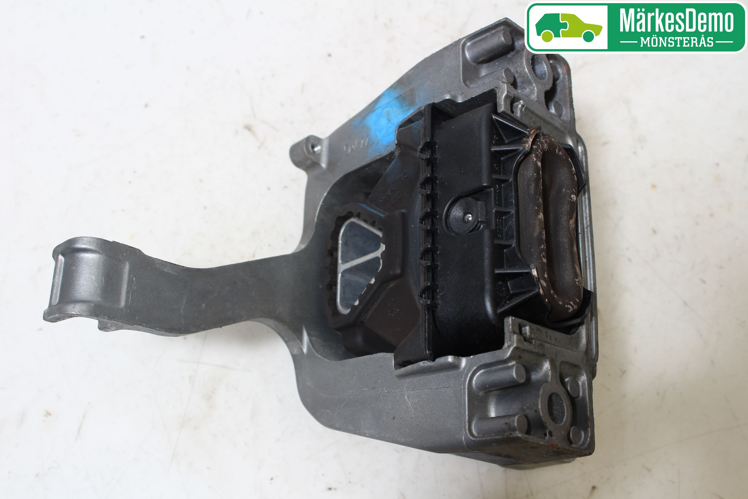Volkswagen VW TIGUAN 16-24 Motor Feste Gummi