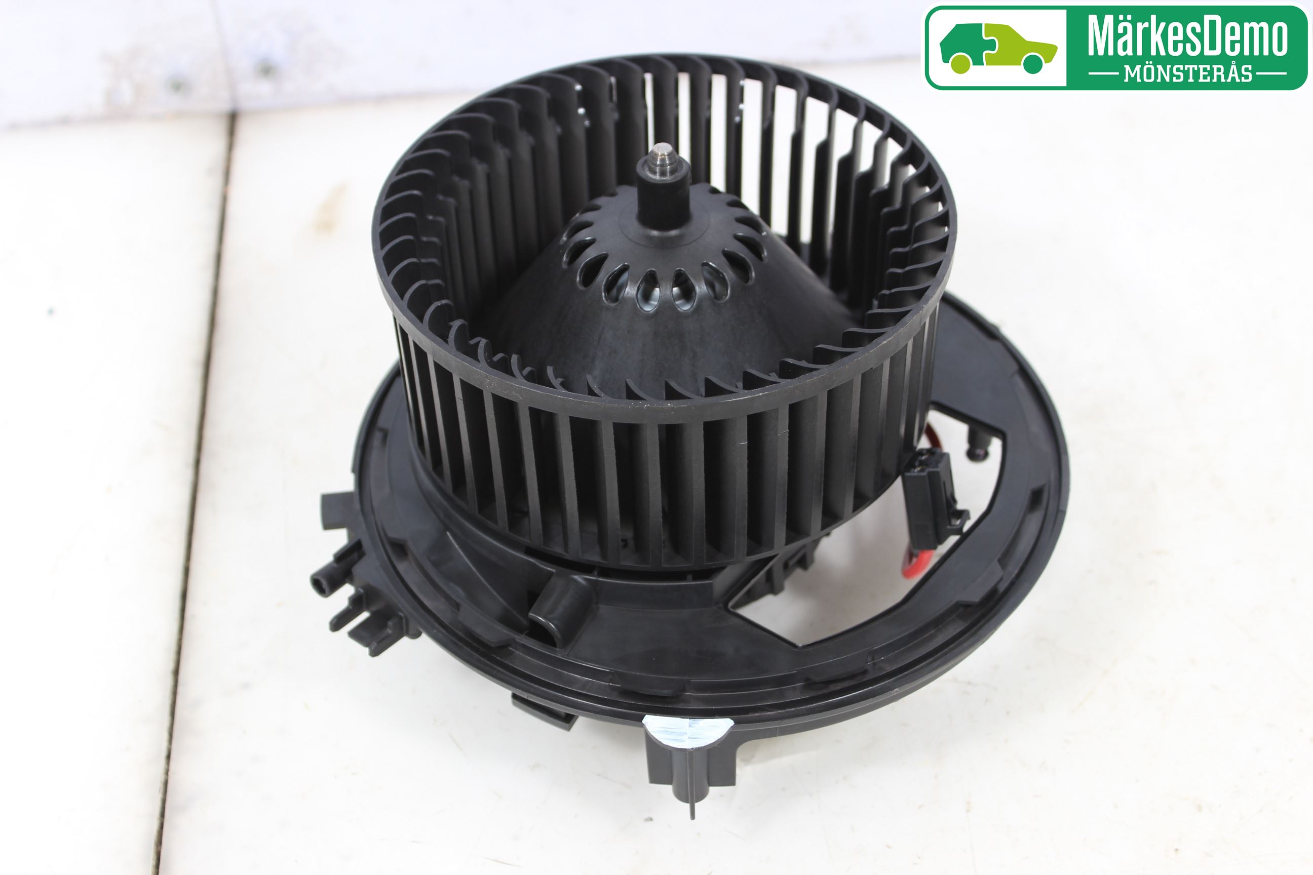 Volkswagen VW TIGUAN 16-24 Varmeapparat Viftemotor