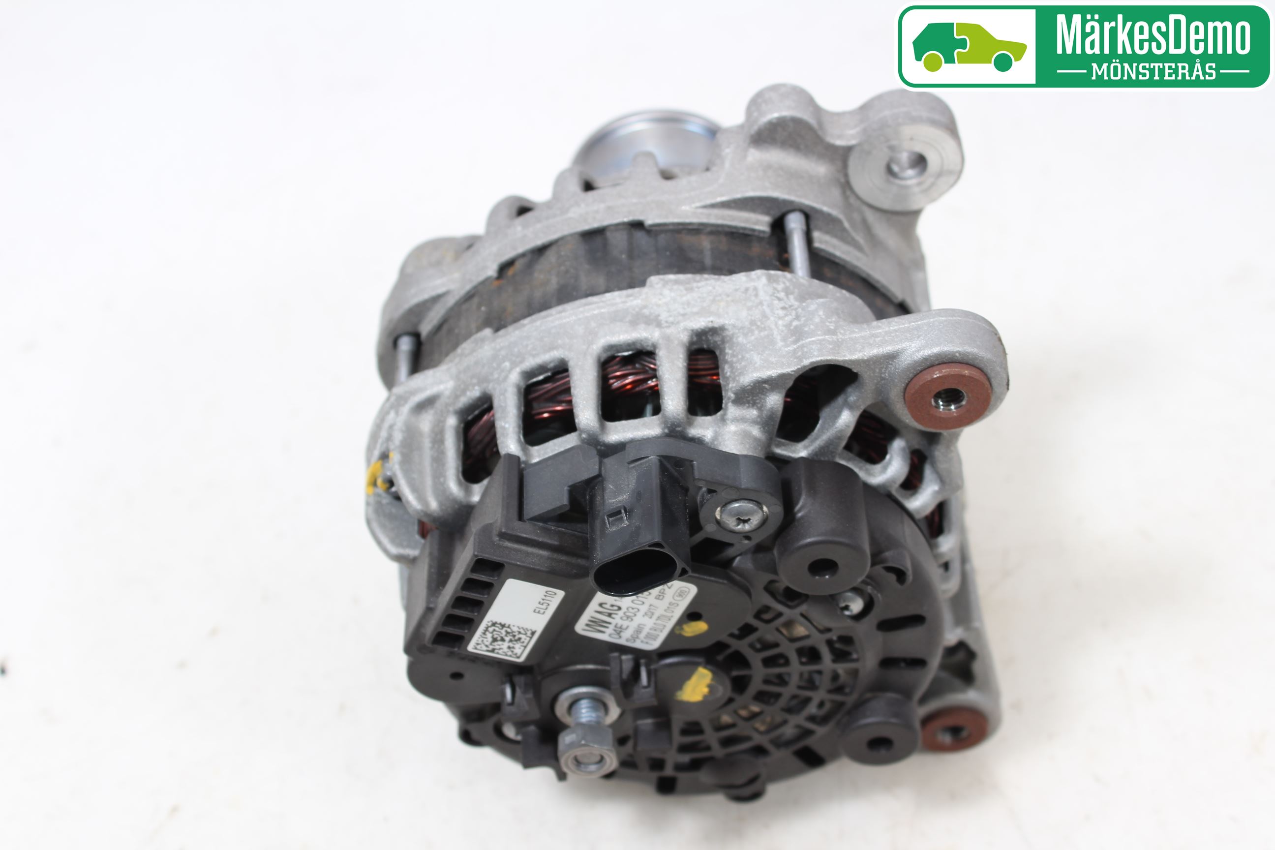 Volkswagen VW POLO 10-17 Dynamo