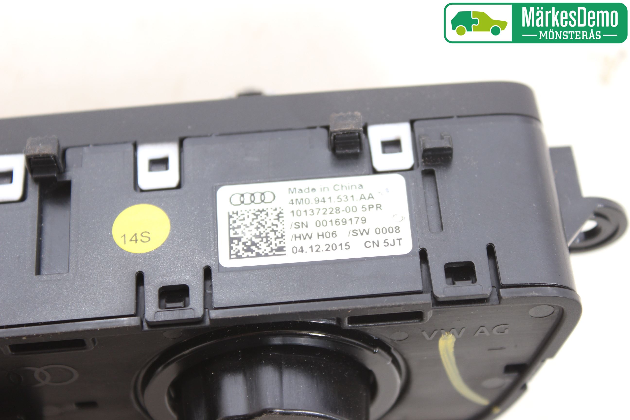 Audi A4/S4 B9 16-19 Bryter Hovedlys