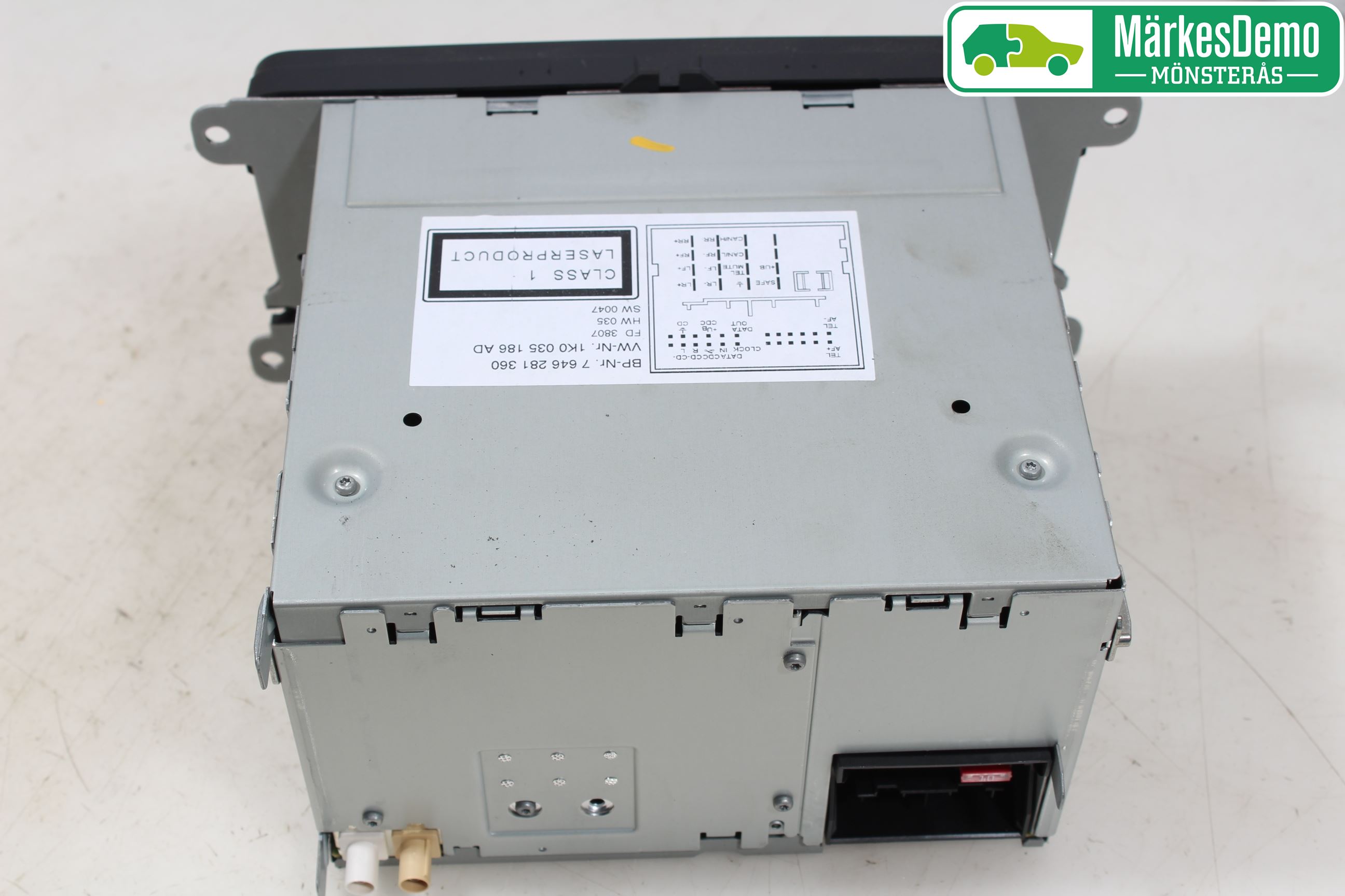 Volkswagen VW GOLF V 04-09 Stereo Radio