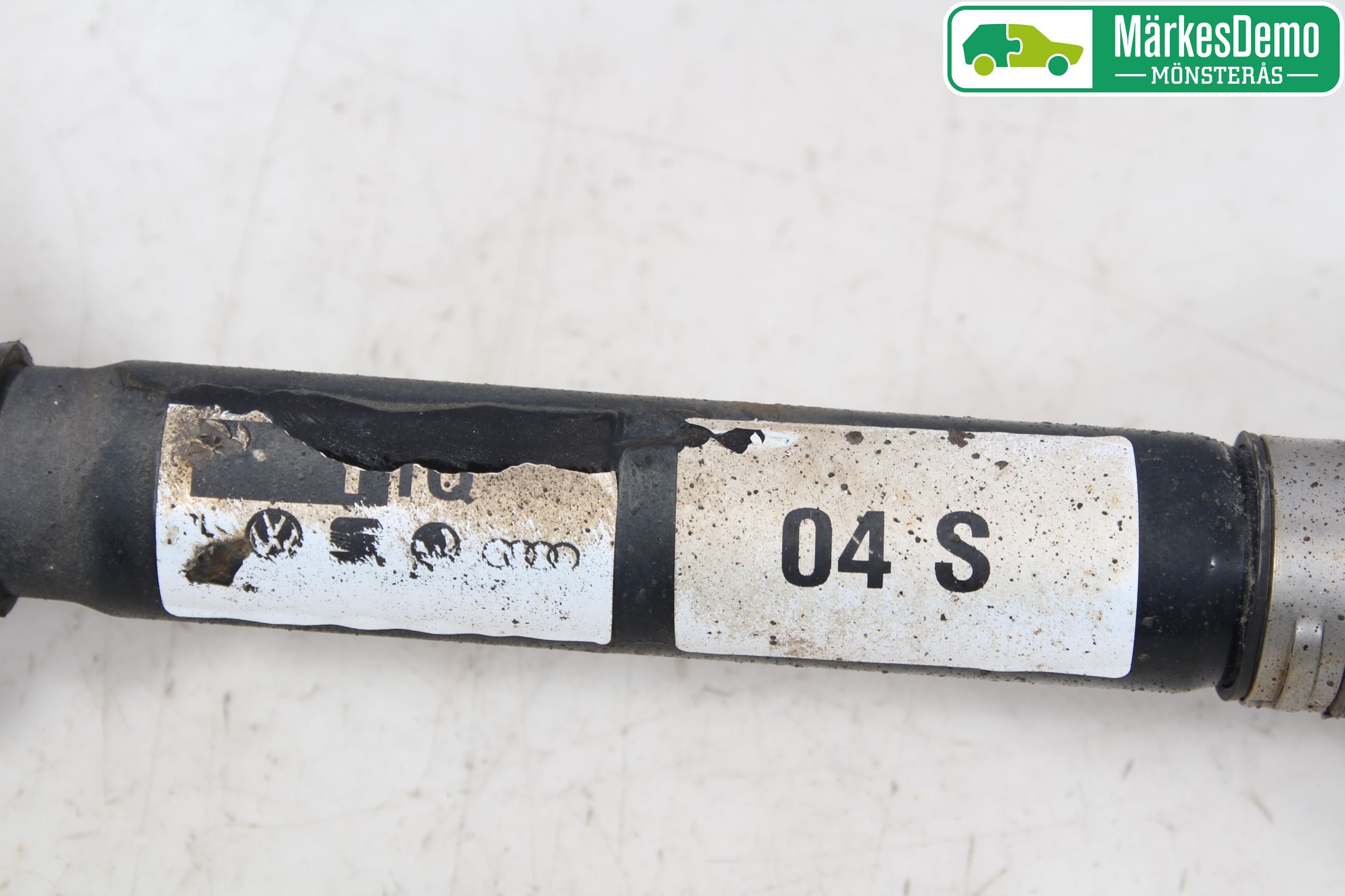 Audi A4/S4 08-11 Drivaksel Foran Kompl Venstre