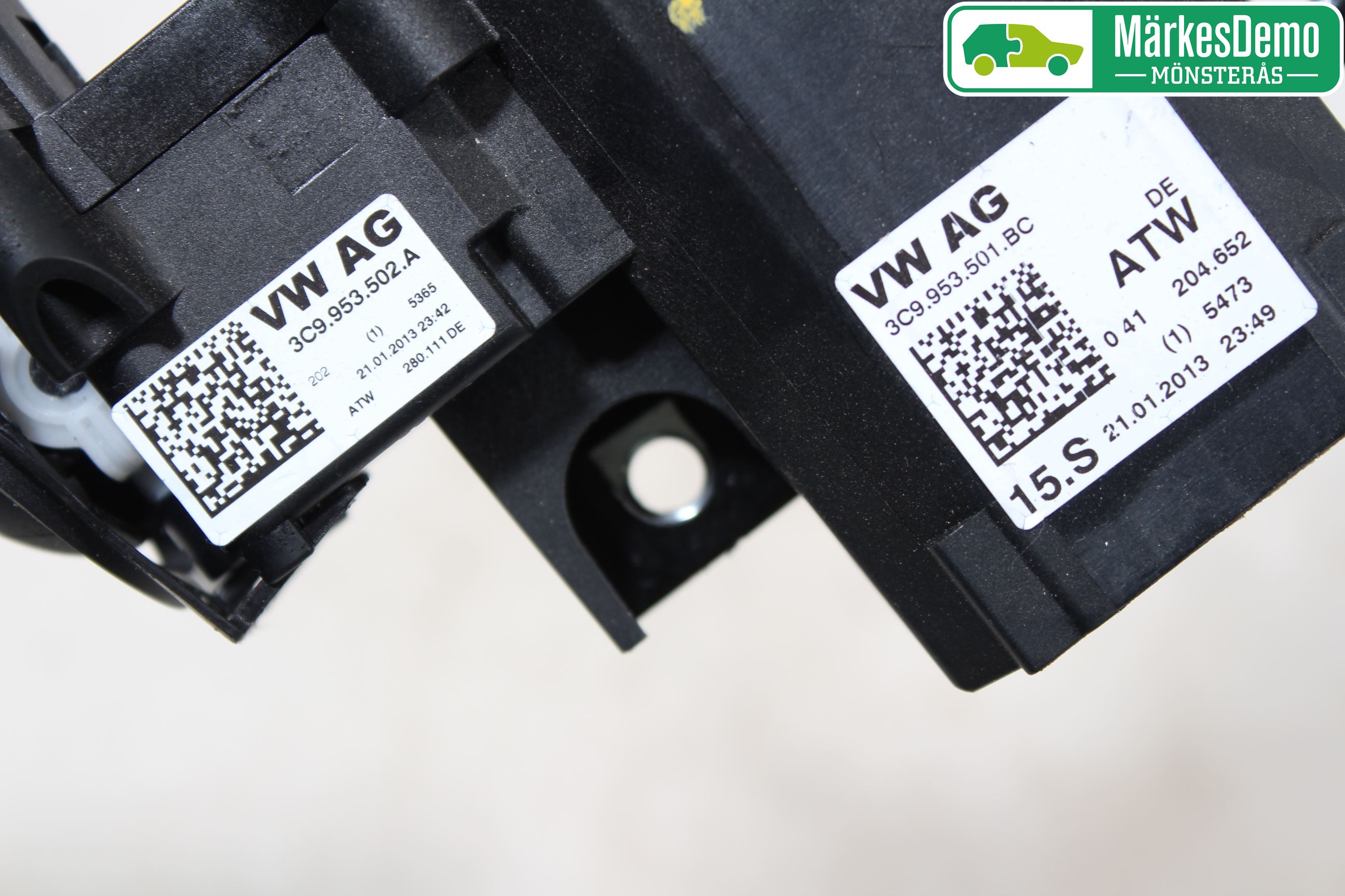 Volkswagen VW PASSAT 11-14 Bryter Ratt Kombi H Og V