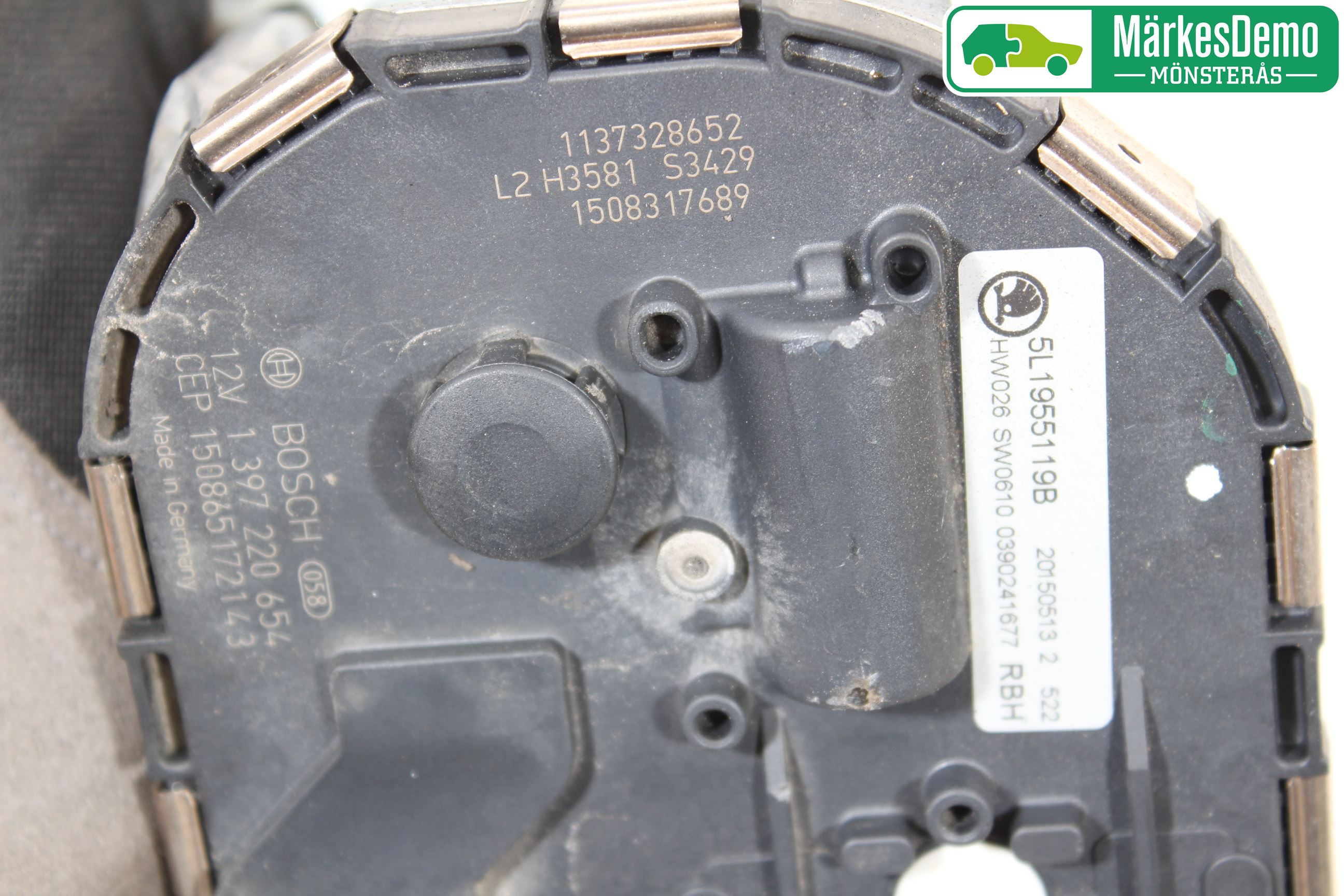 Skoda YETI Viskermotor Frontrute