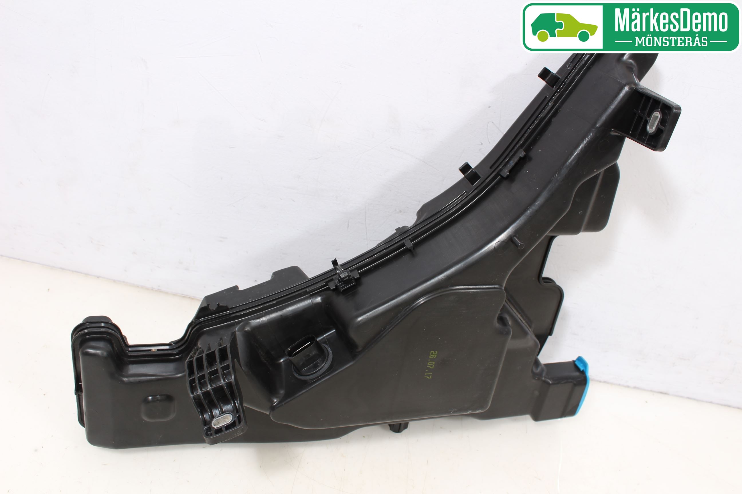 Audi A4/S4 B9 16-19 Spylerbeholder Frontrute-Lykte