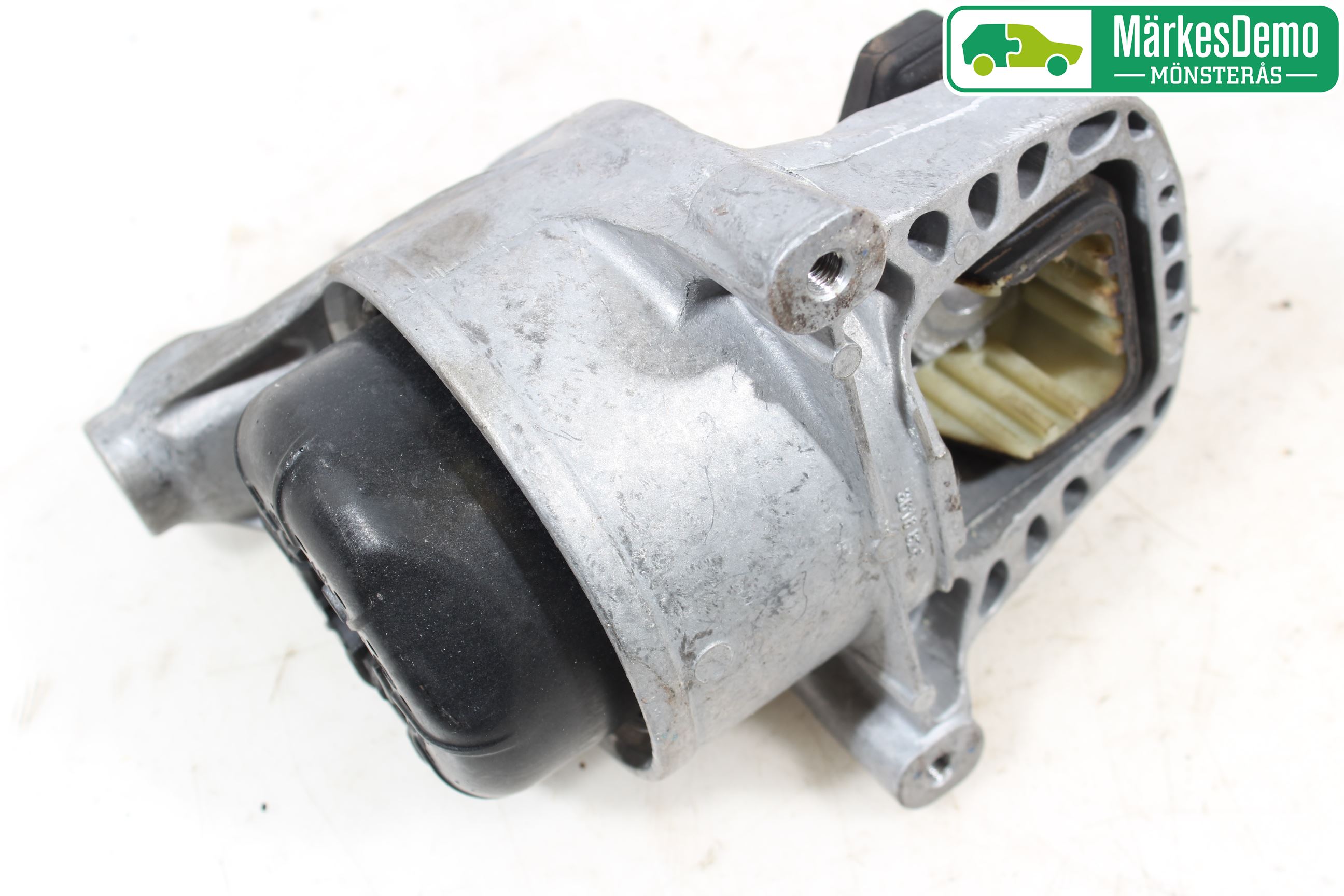 Audi A4/S4 B9 16-19 Motor Feste Gummi