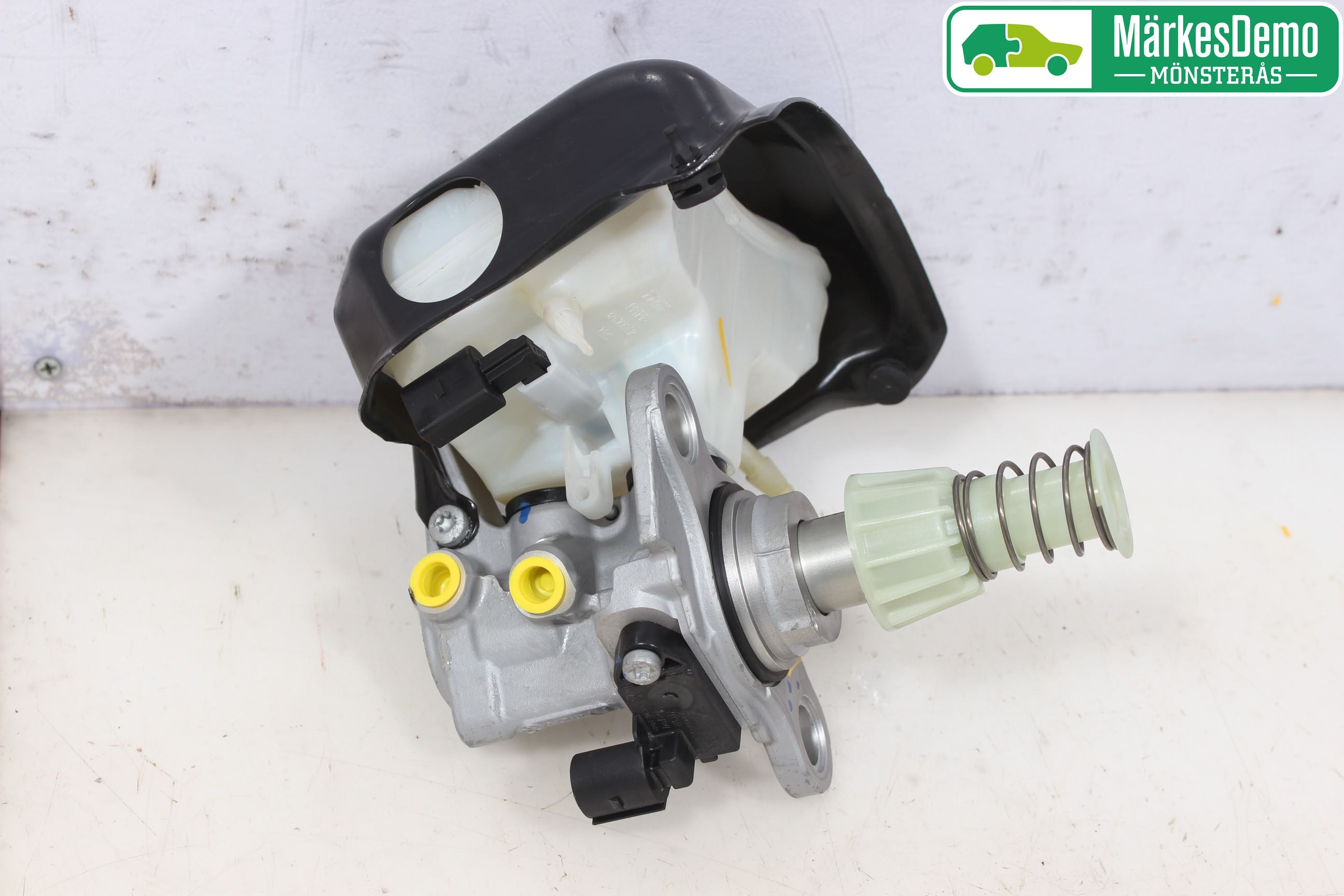 Audi A4/S4 B9 16-19 Brems Hovedsylinder
