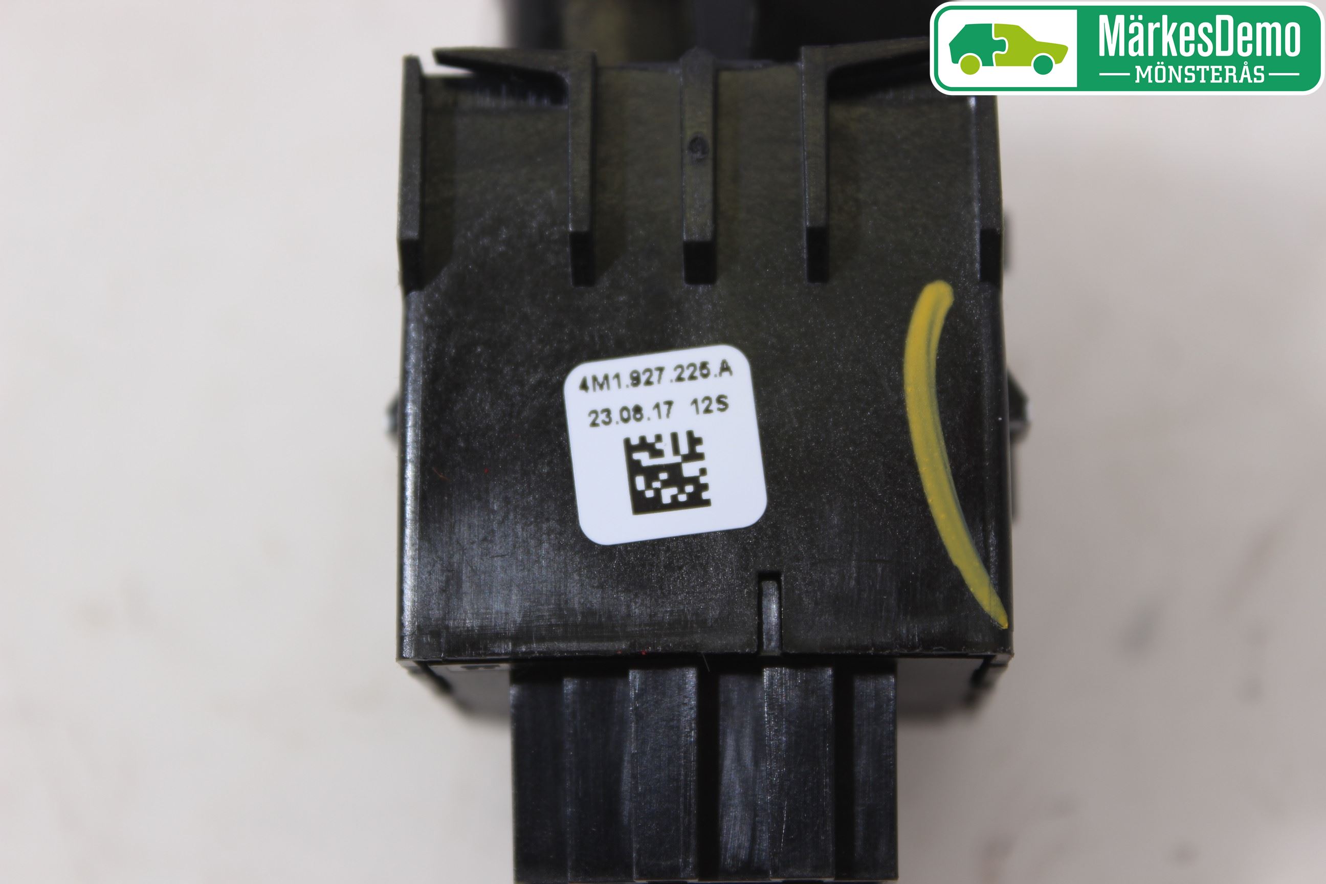Audi A4/S4 B9 16-19 Bryter Parkeringsbrems