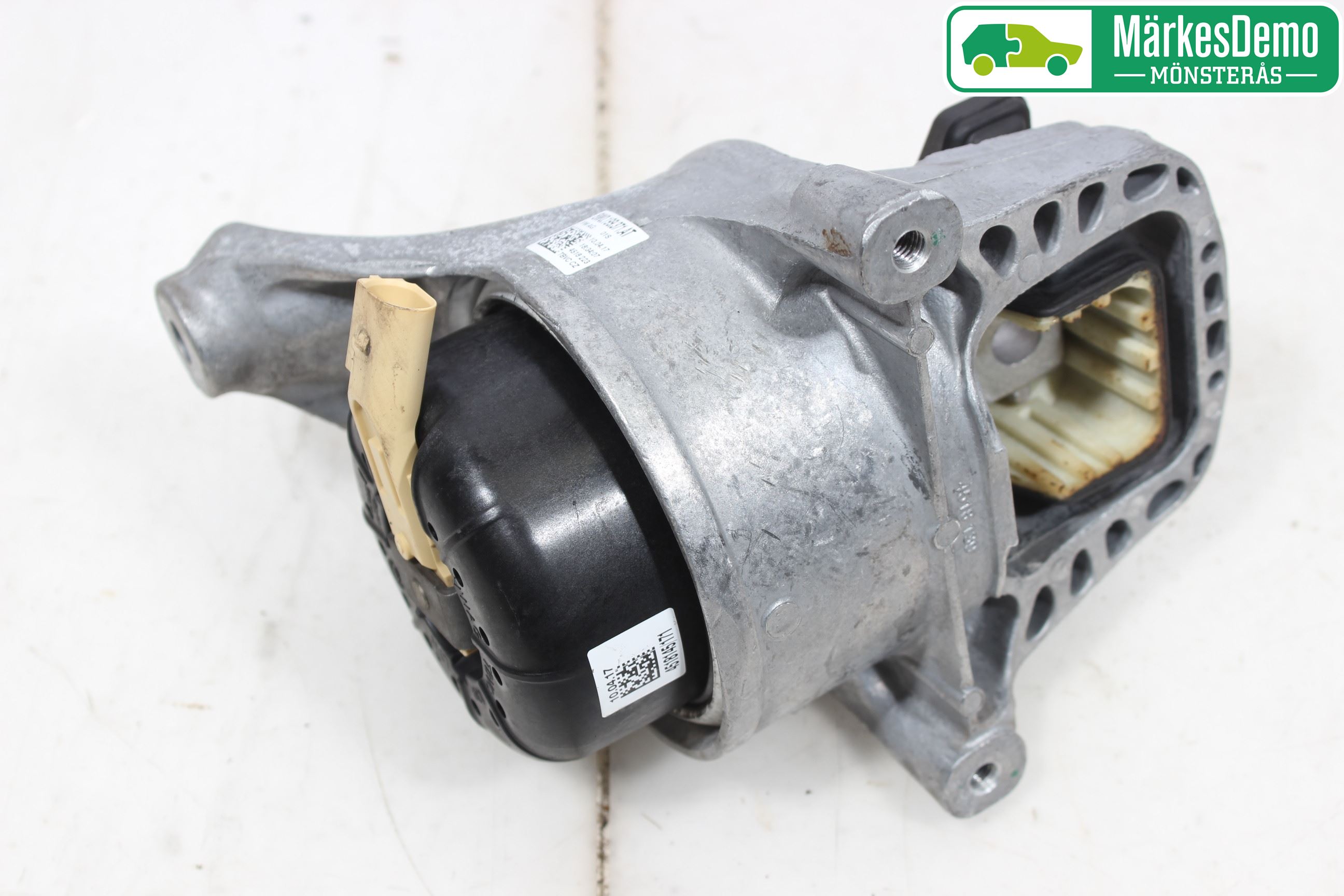 Audi A4/S4 B9 16-19 Motor Feste Gummi