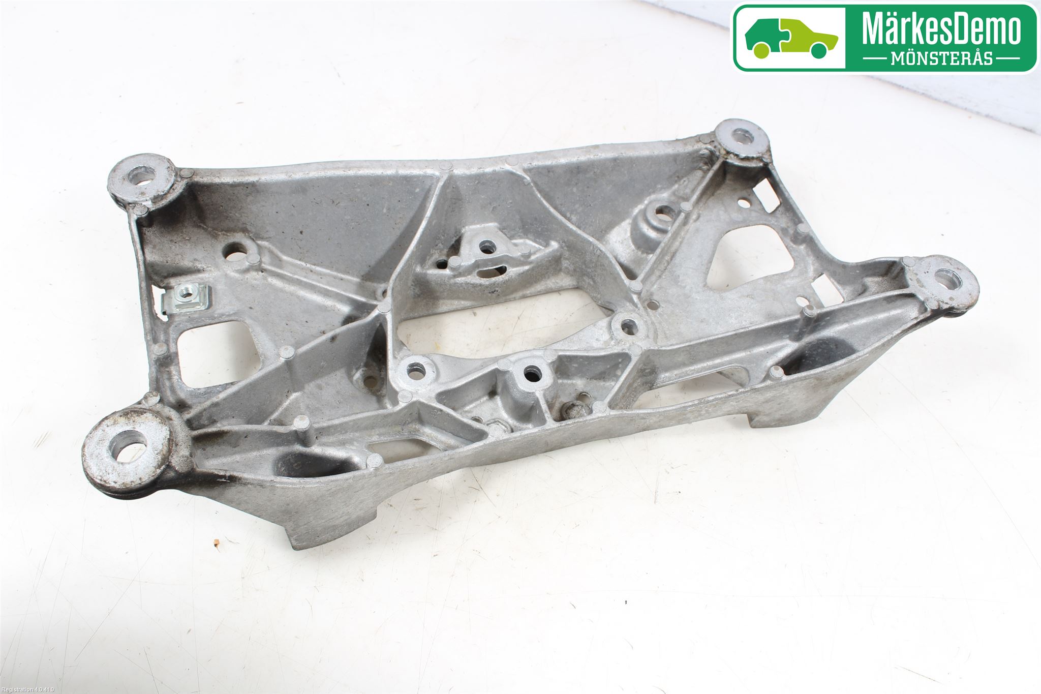 Audi A4/S4 B9 16-19 Gearkasse Bjelke - Travers