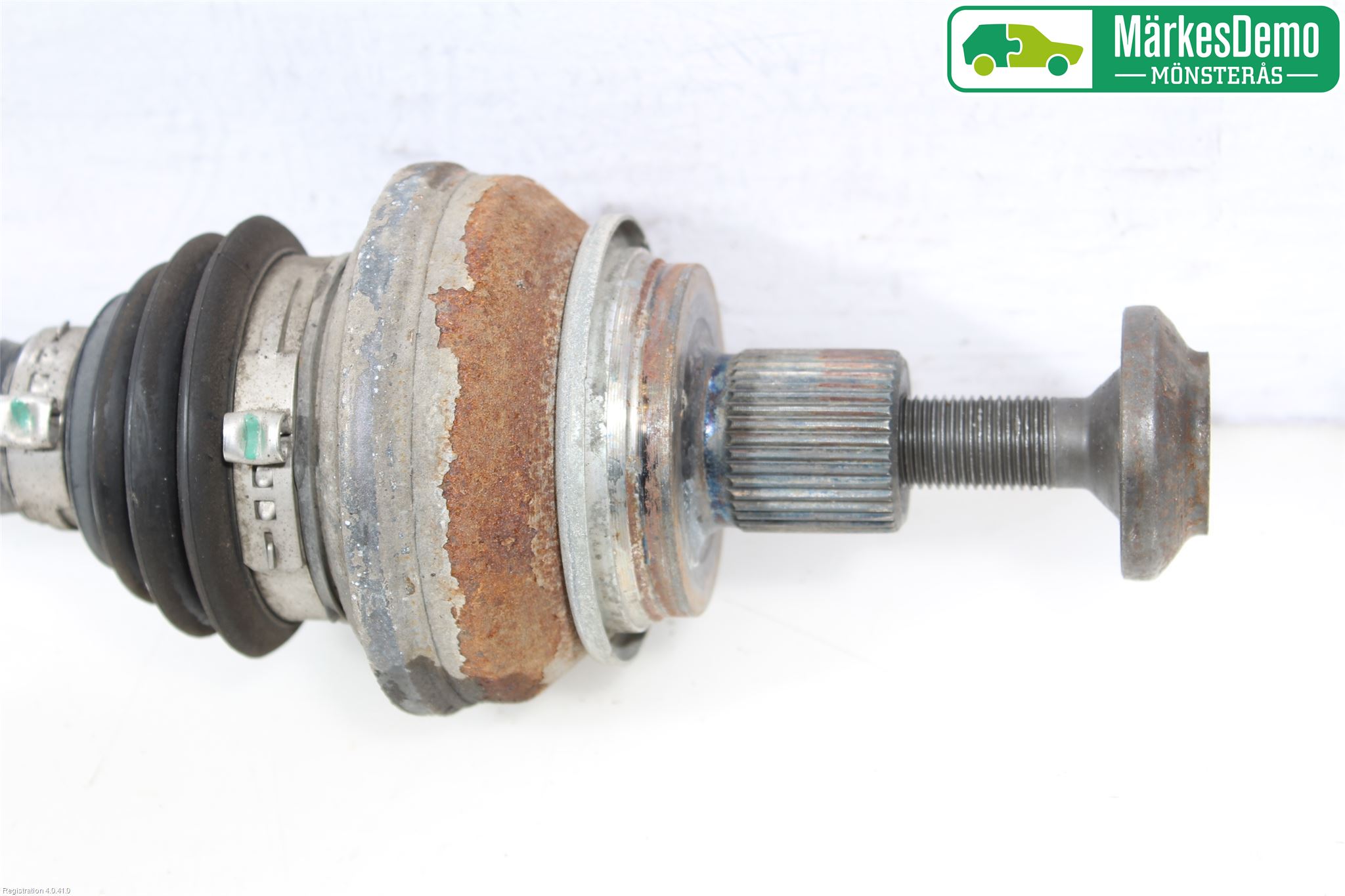 Audi A4/S4 B9 16-19 Drivaksel Bak Kompl Venstre