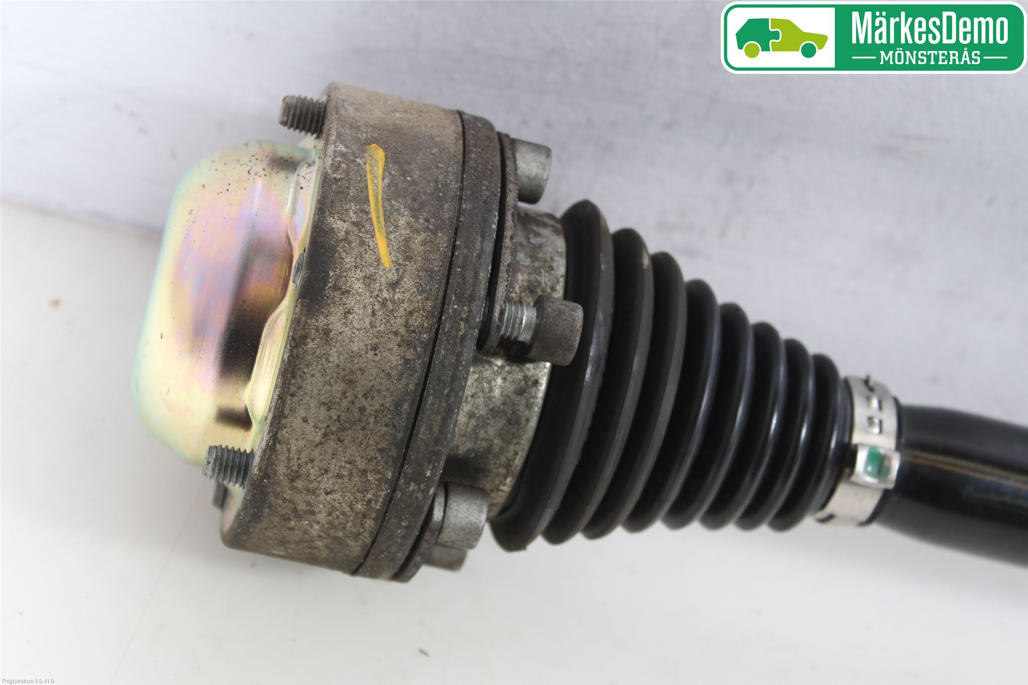 Audi A4/S4 B9 16-19 Drivaksel Bak Kompl Venstre