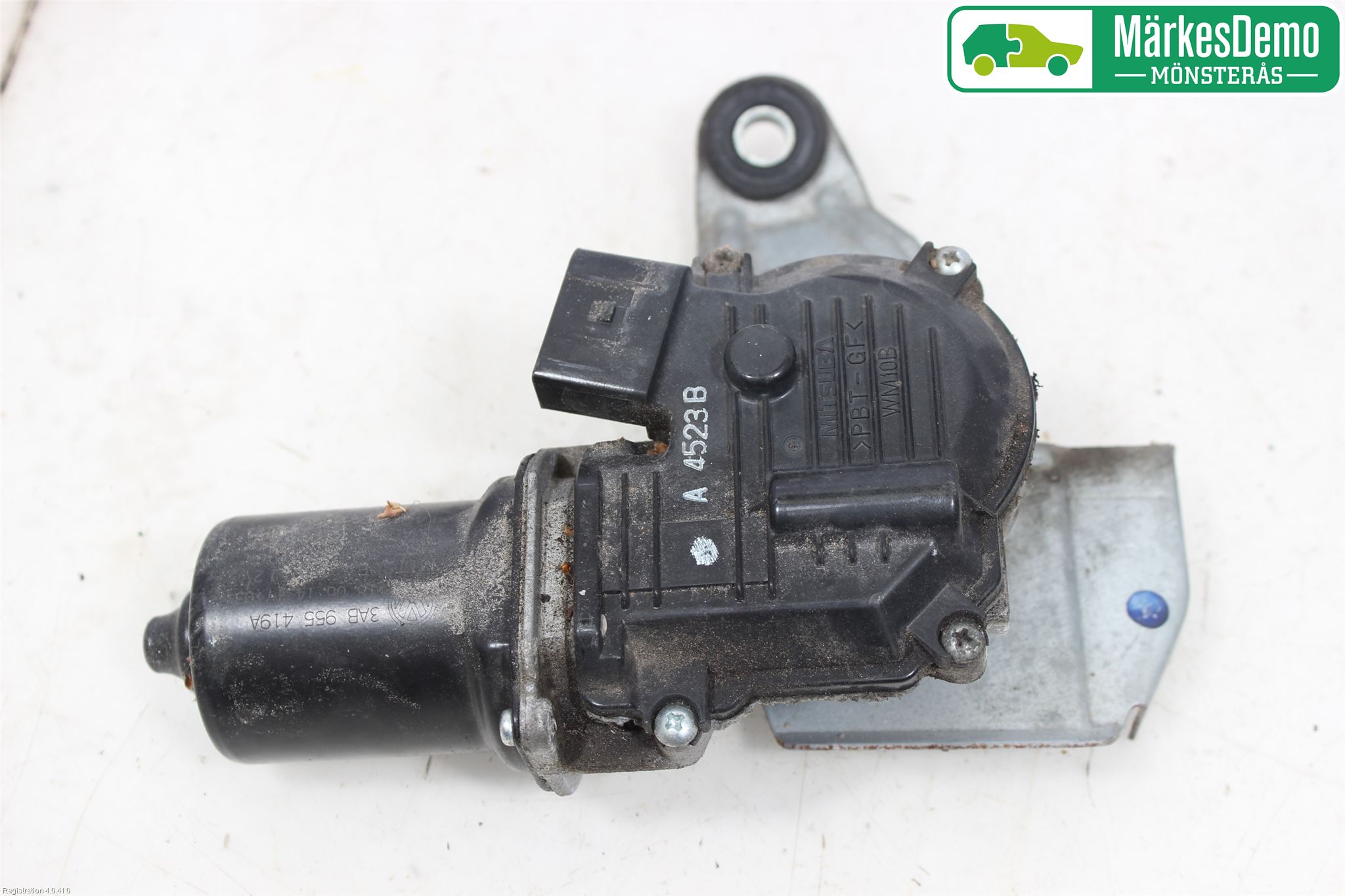 Volkswagen VW PASSAT 11-14 Viskermotor Frontrute