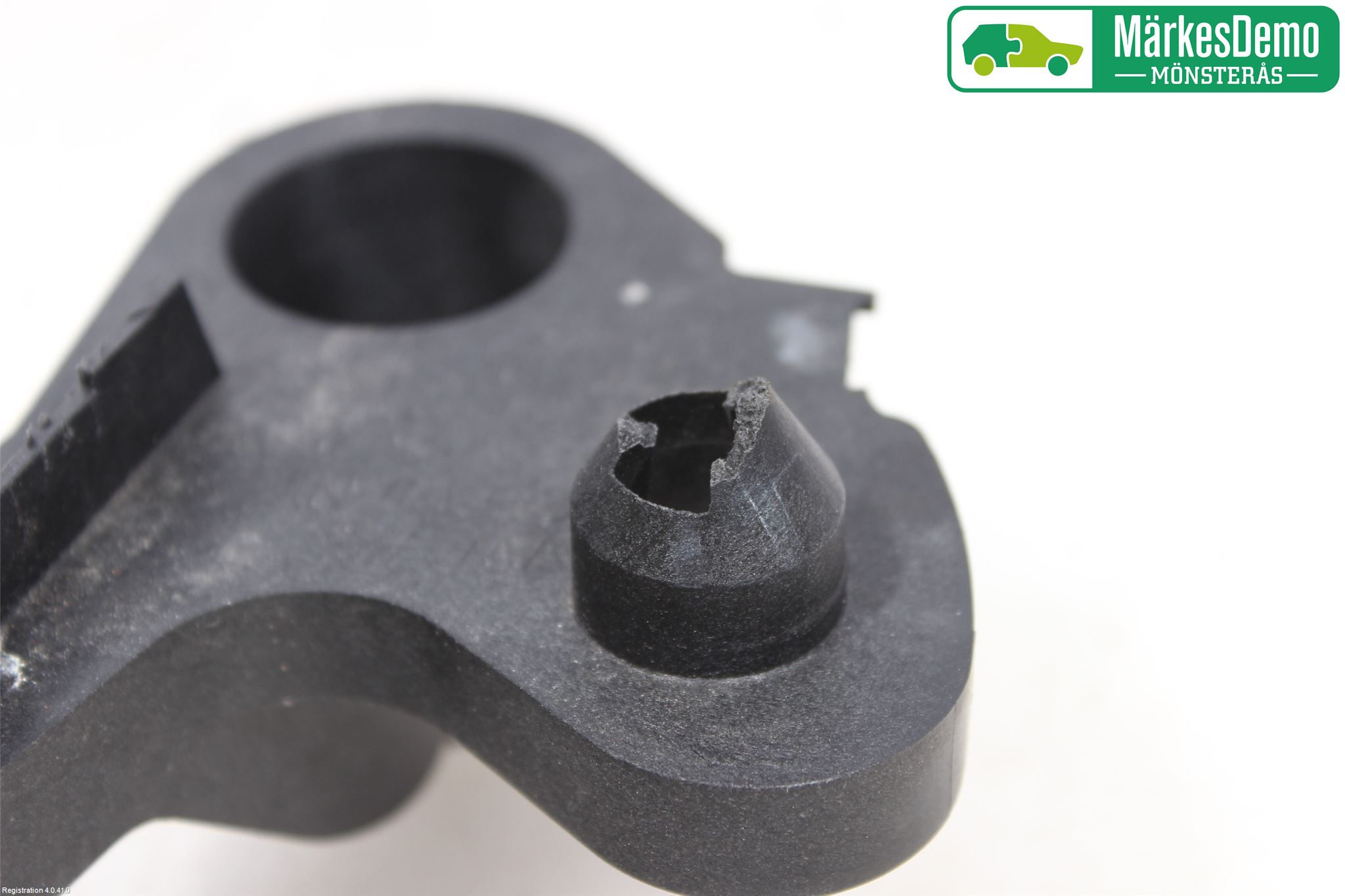 Skoda SUPERB 16-24 Batterikasse - Feste - Holder