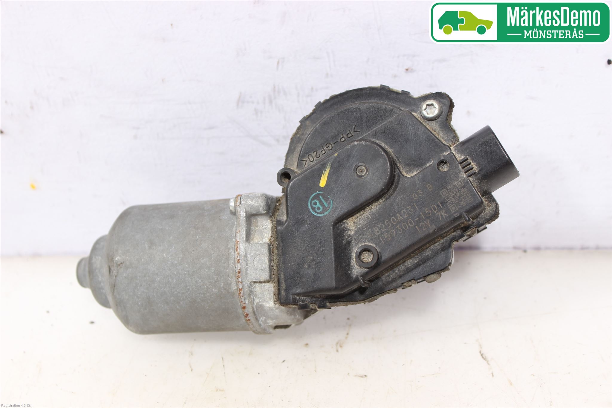 Mitsubishi COLT 09-13 Viskermotor Frontrute