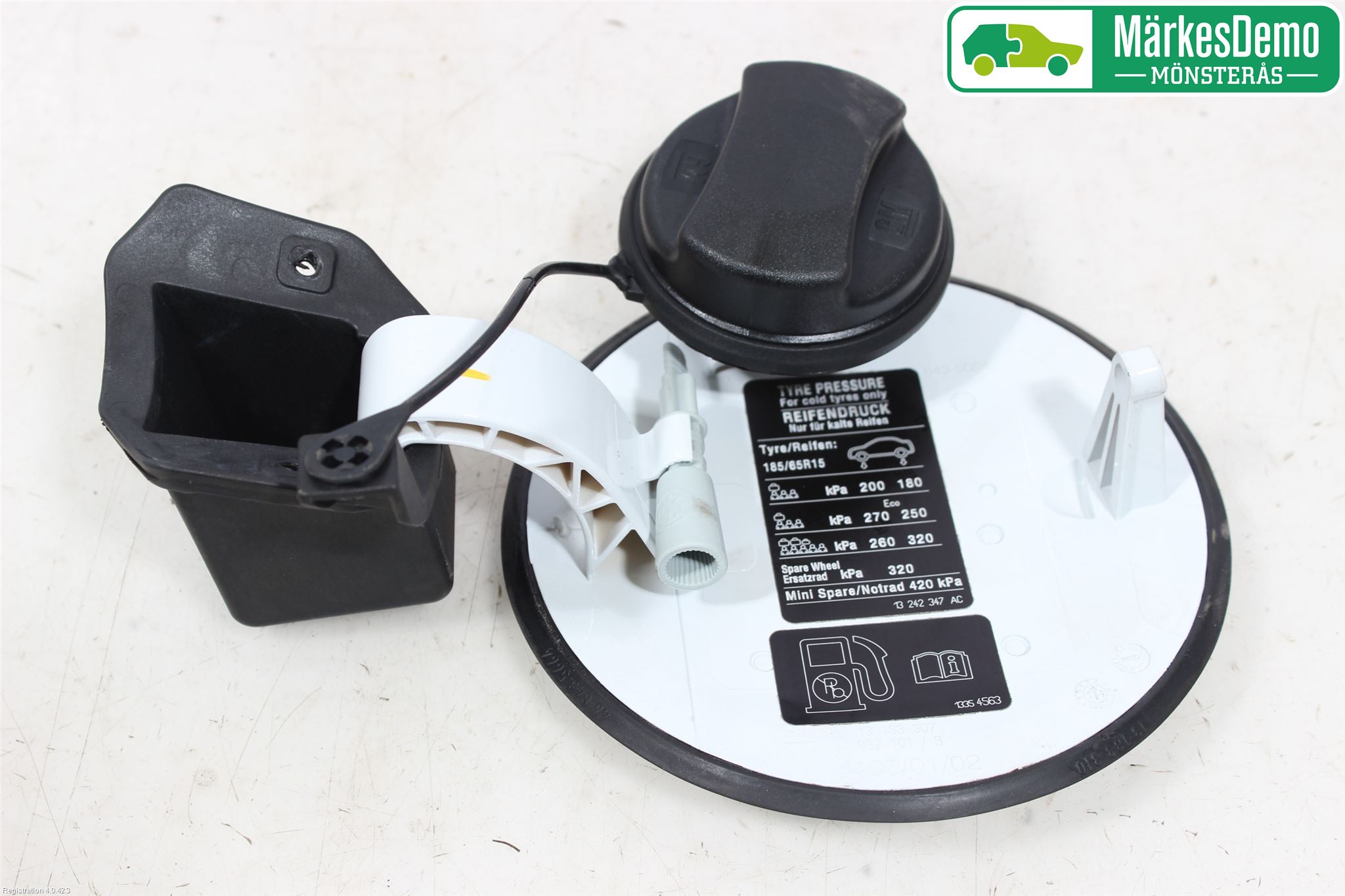 Opel CORSA D 07-14 Drivstoff Tankluke