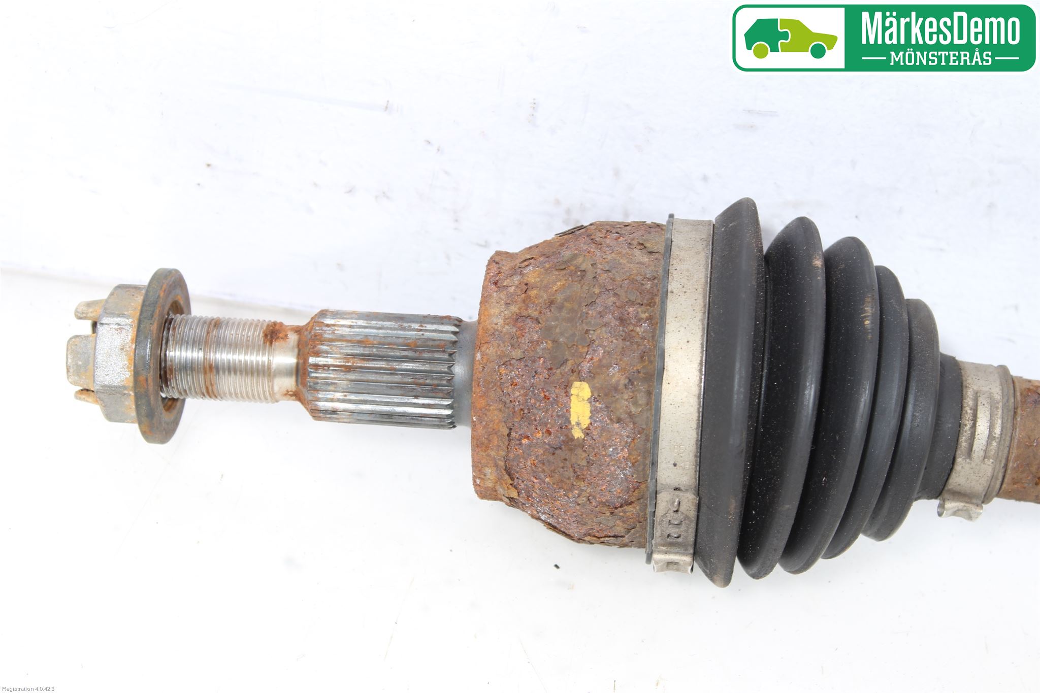 Ford FOCUS 11-14 Drivaksel Foran Kompl Venstre