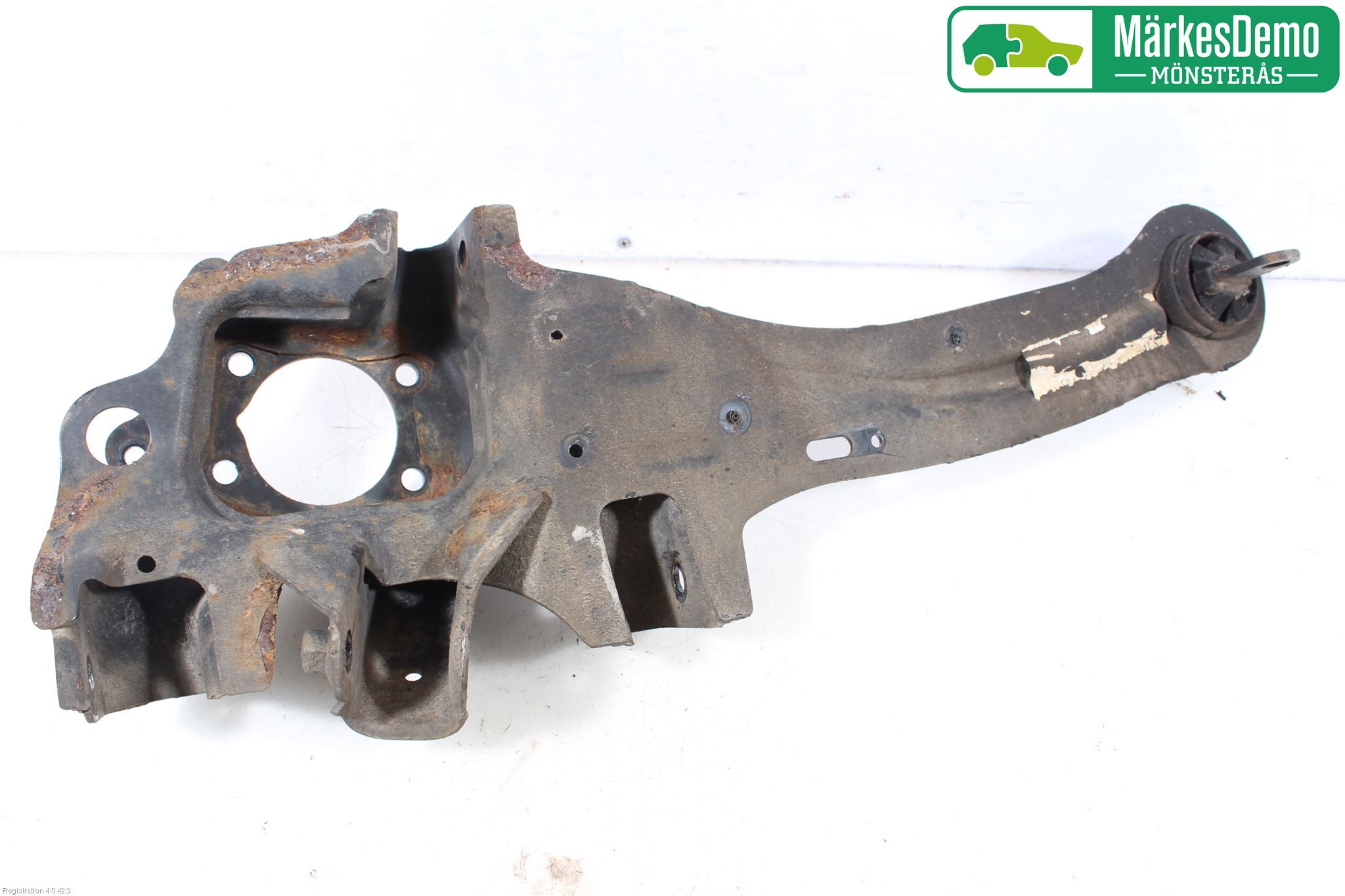 Ford FOCUS 11-14 Spindel Vb