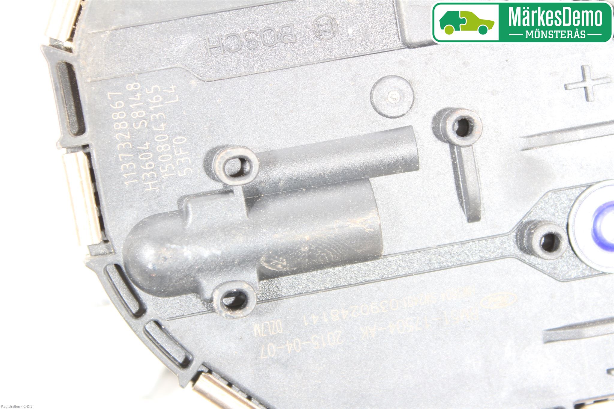 Ford FOCUS 15-18 Viskermotor Frontrute