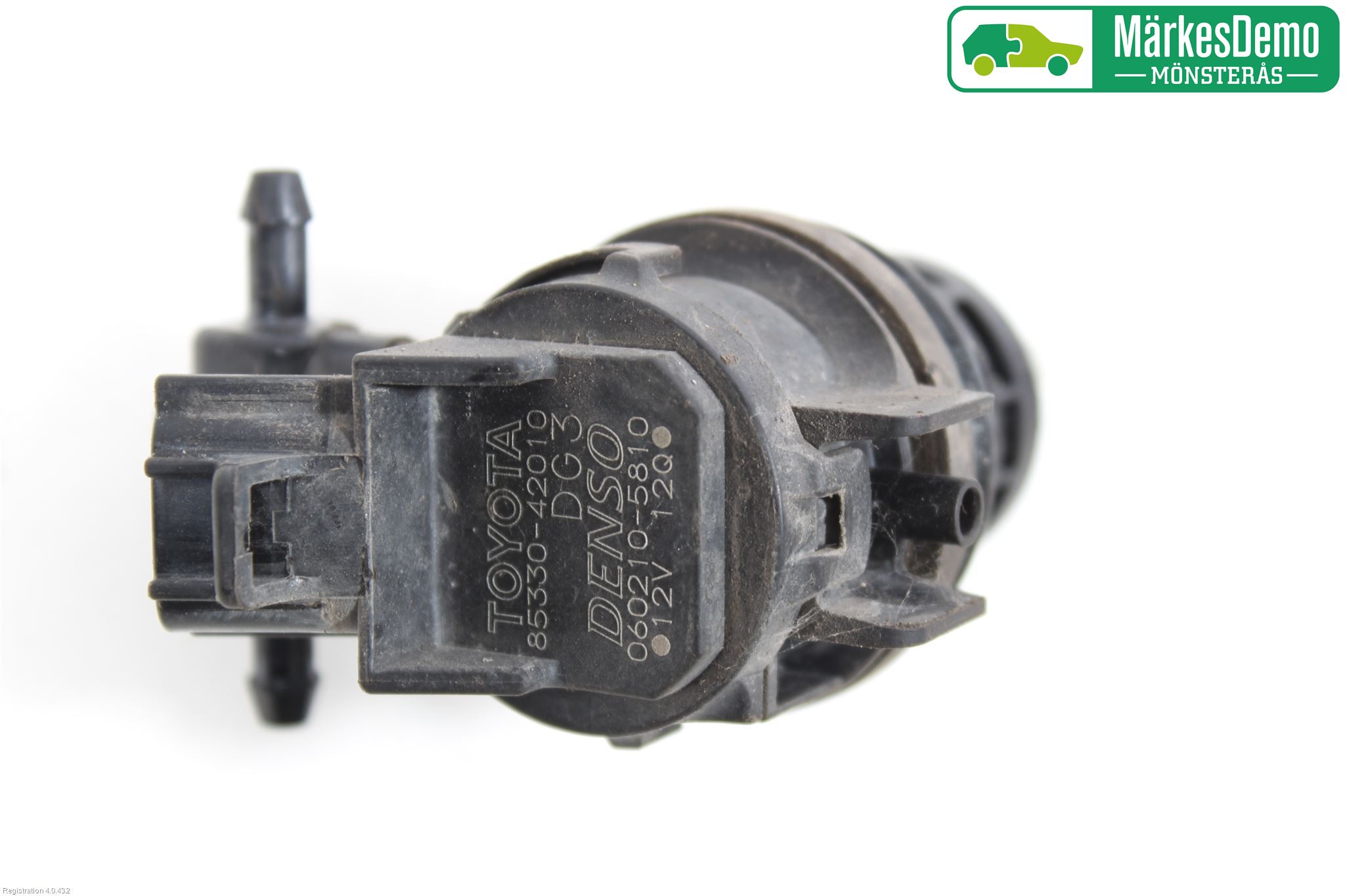 Toyota RAV4 13-18 Spylerpumpe Frontrute