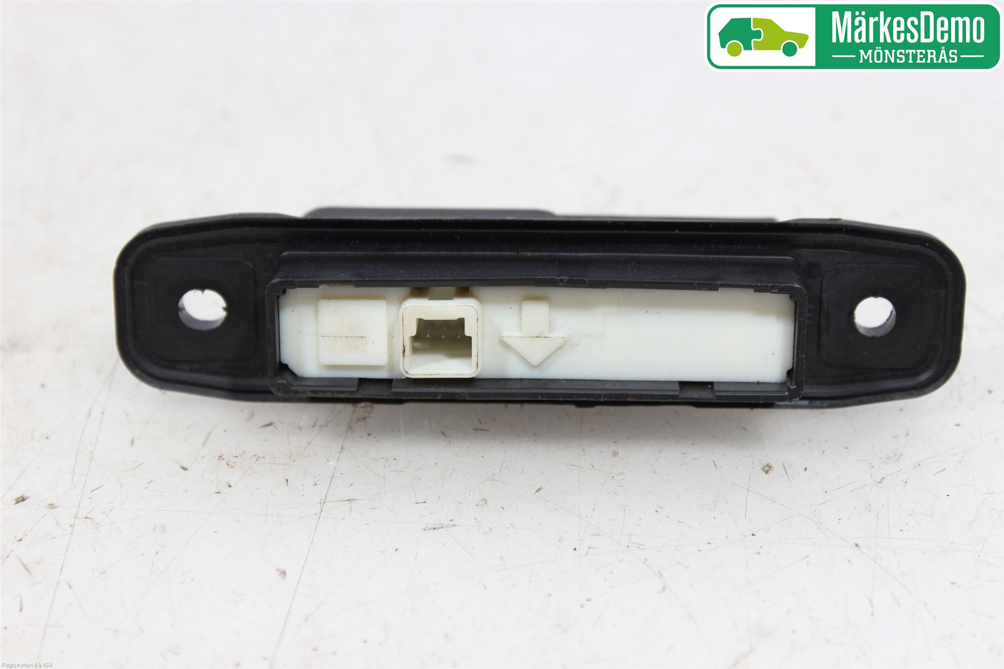 Toyota RAV4 13-18 Bakluke Handtak Ytre