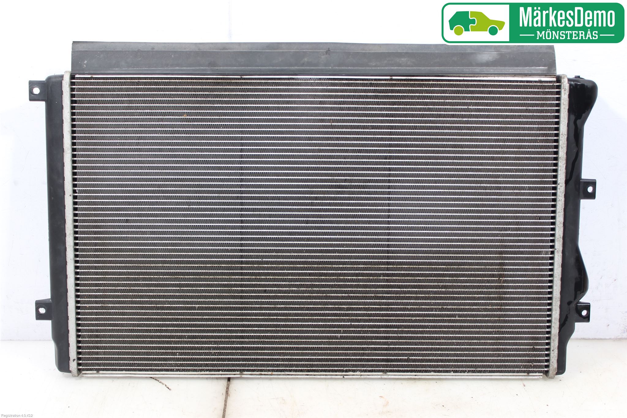 Volkswagen VW GOLF V 04-09 Radiator Manuell