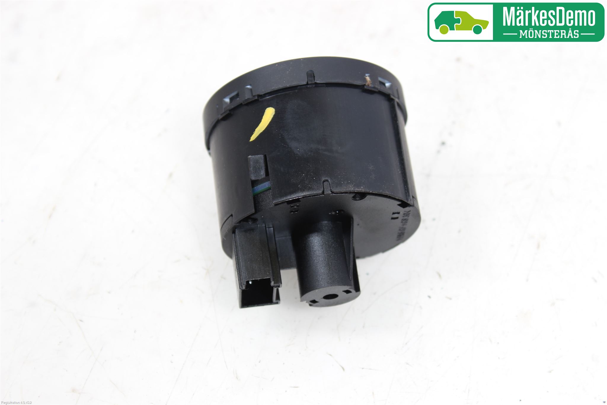Volkswagen VW CADDY 11-15 Bryter Hovedlys