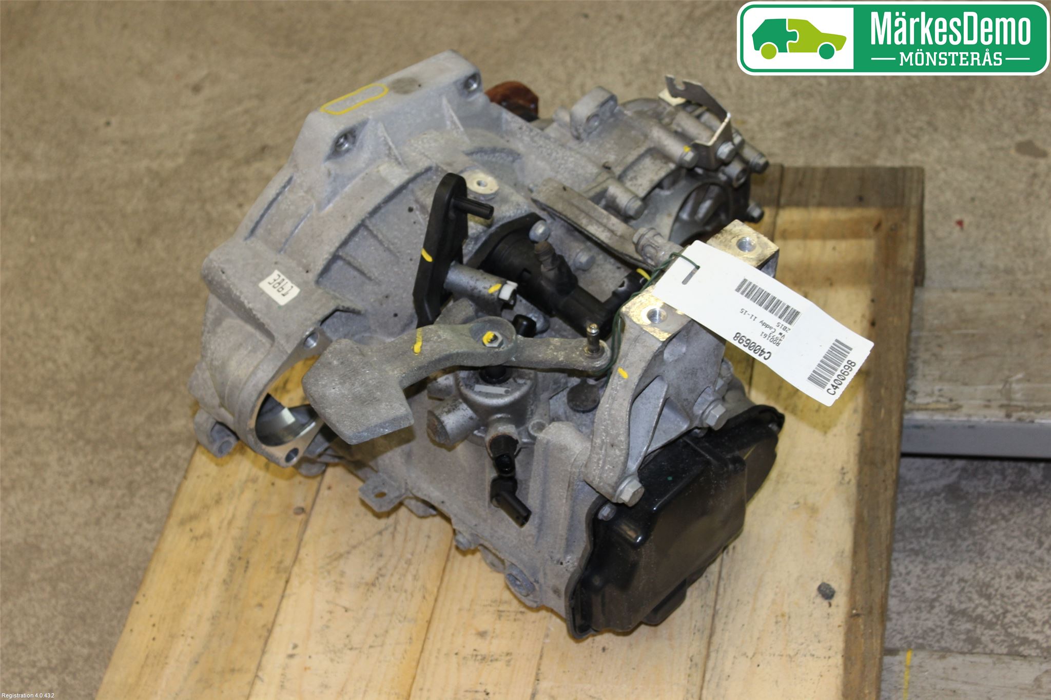 Volkswagen VW CADDY 11-15 Gearkasse 5 Trinn