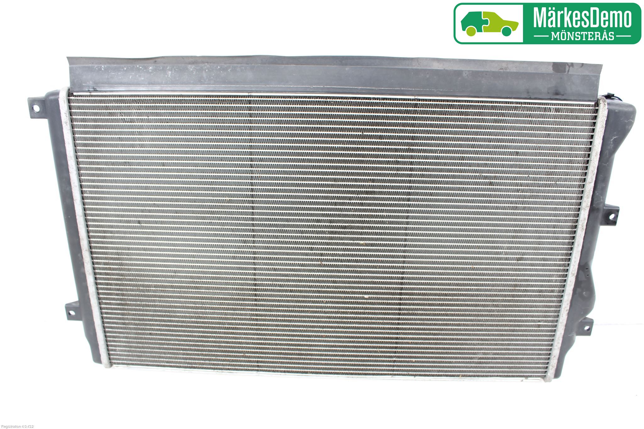 Volkswagen VW GOLF V 04-09 Radiator Automat