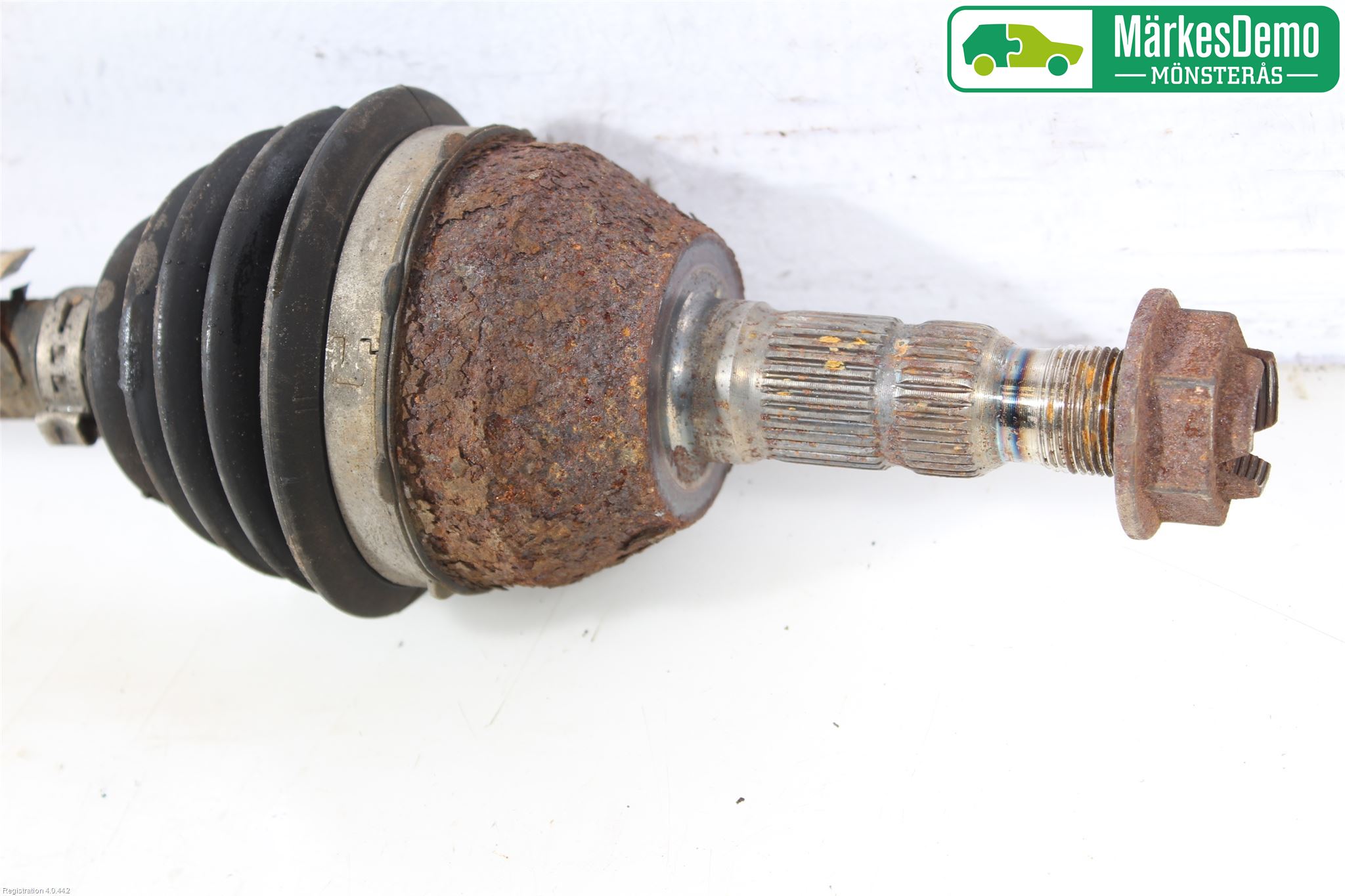 Opel ASTRA J 10-15 Drivaksel Foran Kompl Venstre
