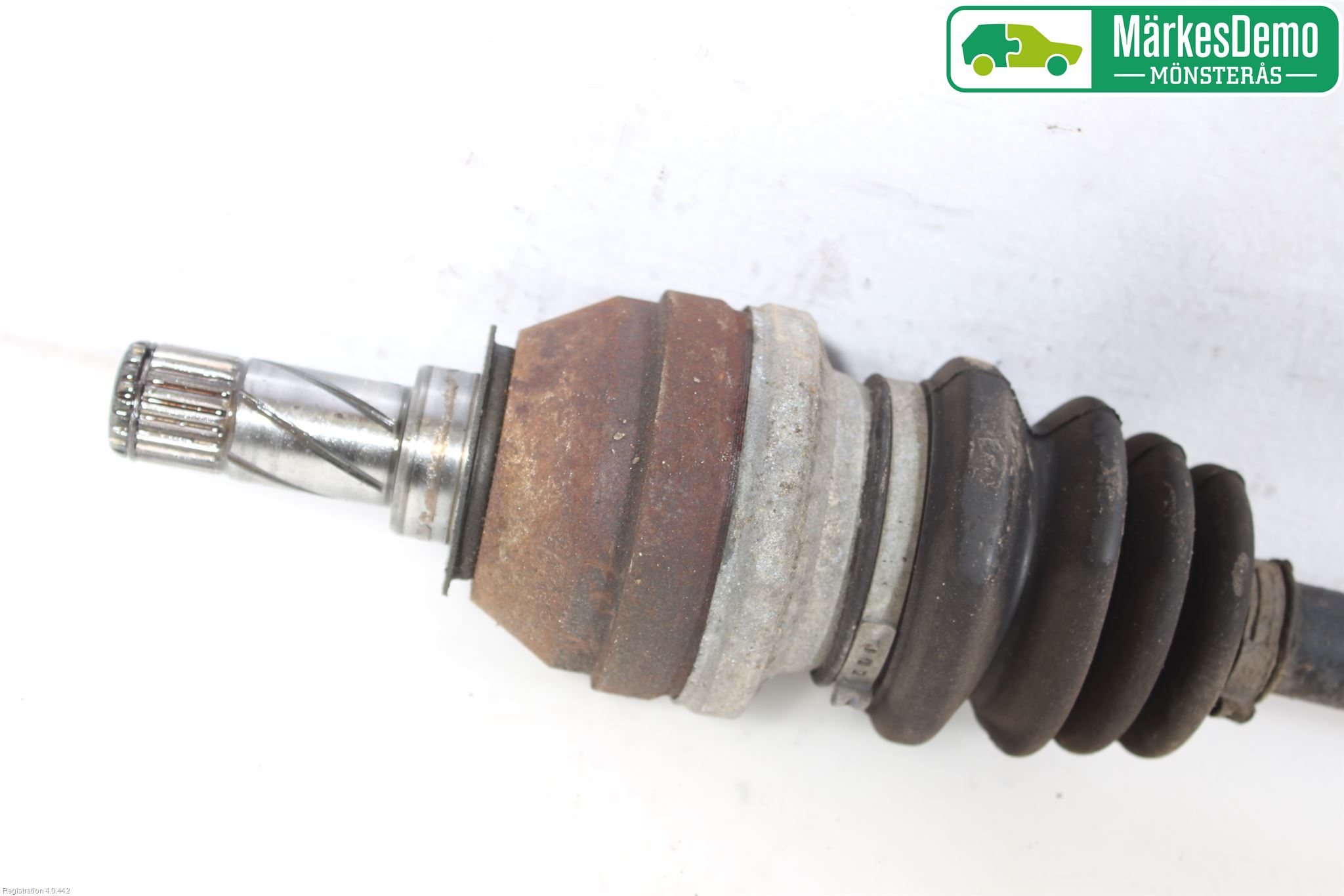 Opel ASTRA J 10-15 Drivaksel Foran Kompl Venstre