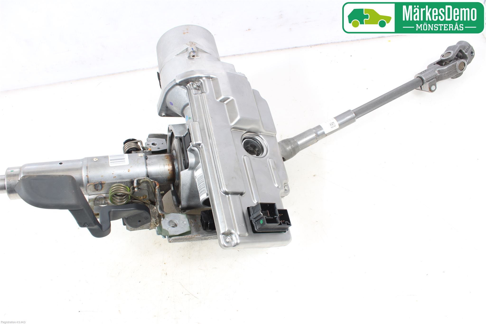 Opel CORSA E 15-19 Rattakselaggregat Innebygd Servo