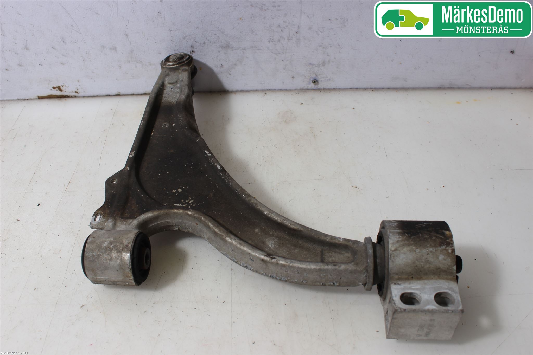 Opel ASTRA J 10-15 Bærearm Foran Venstre Nedre