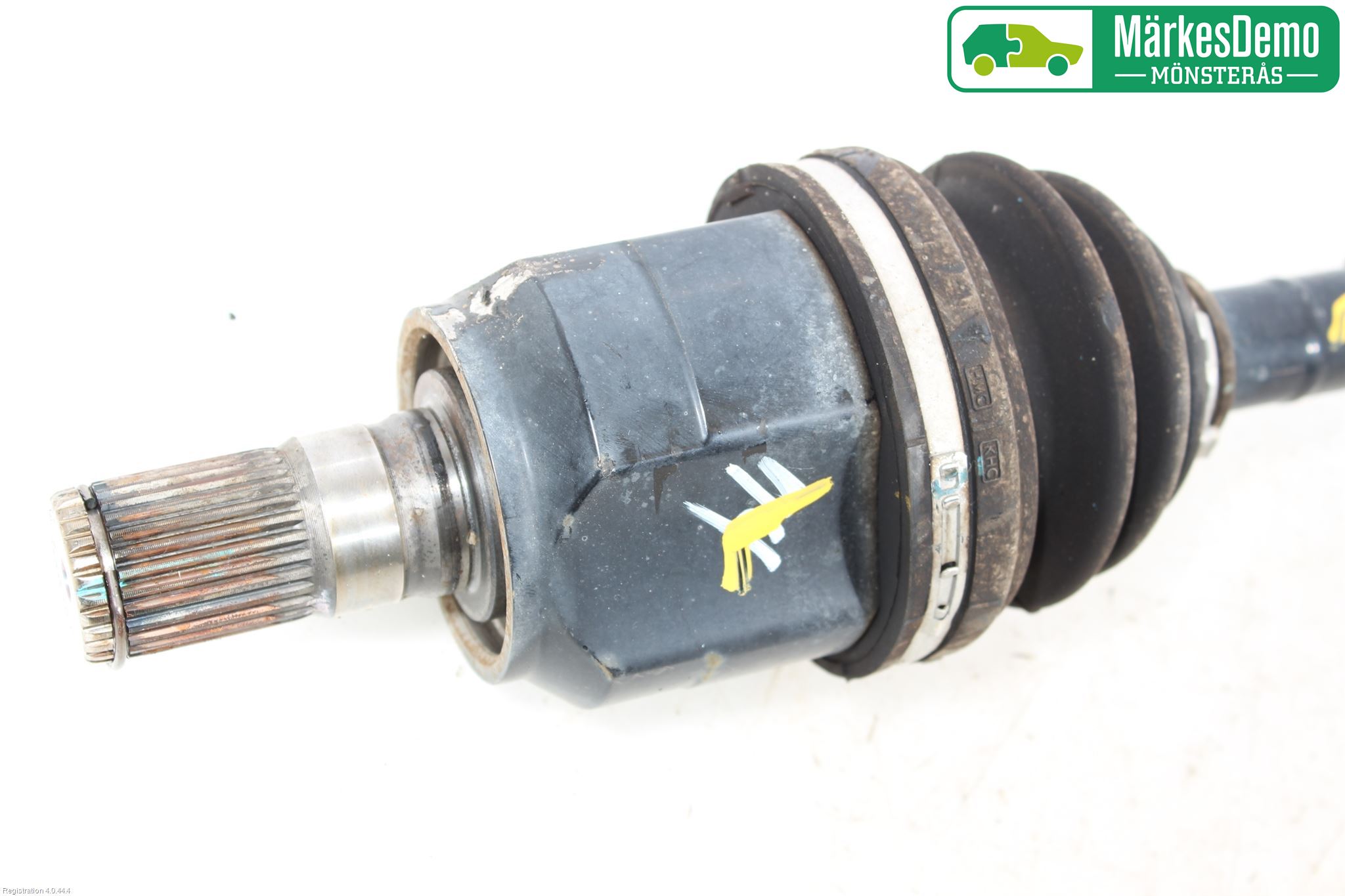 Hyundai i40 08-15 Drivaksel Foran Kompl Venstre