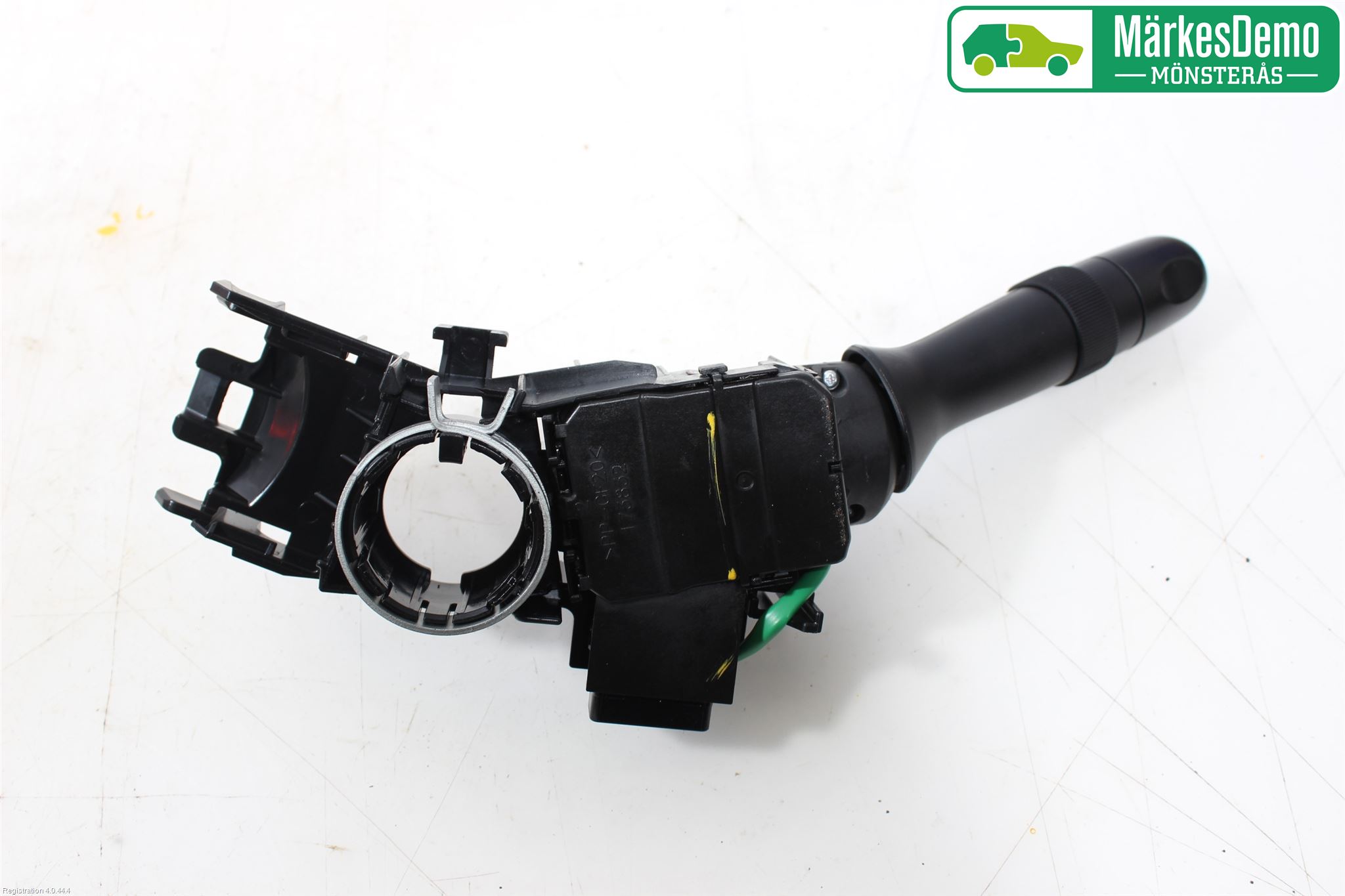 Toyota YARIS XP130 12-14 Bryter Ratt Blinklys - Lys