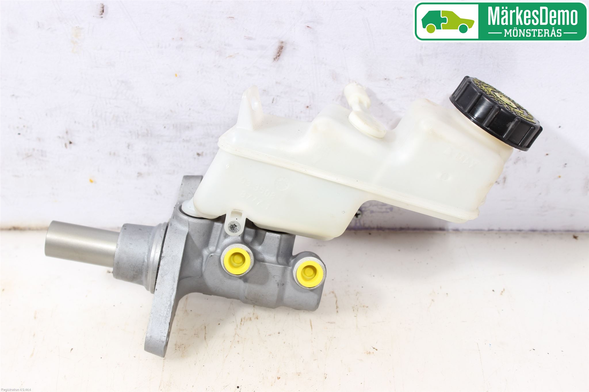Toyota YARIS XP130 12-14 Brems Hovedsylinder