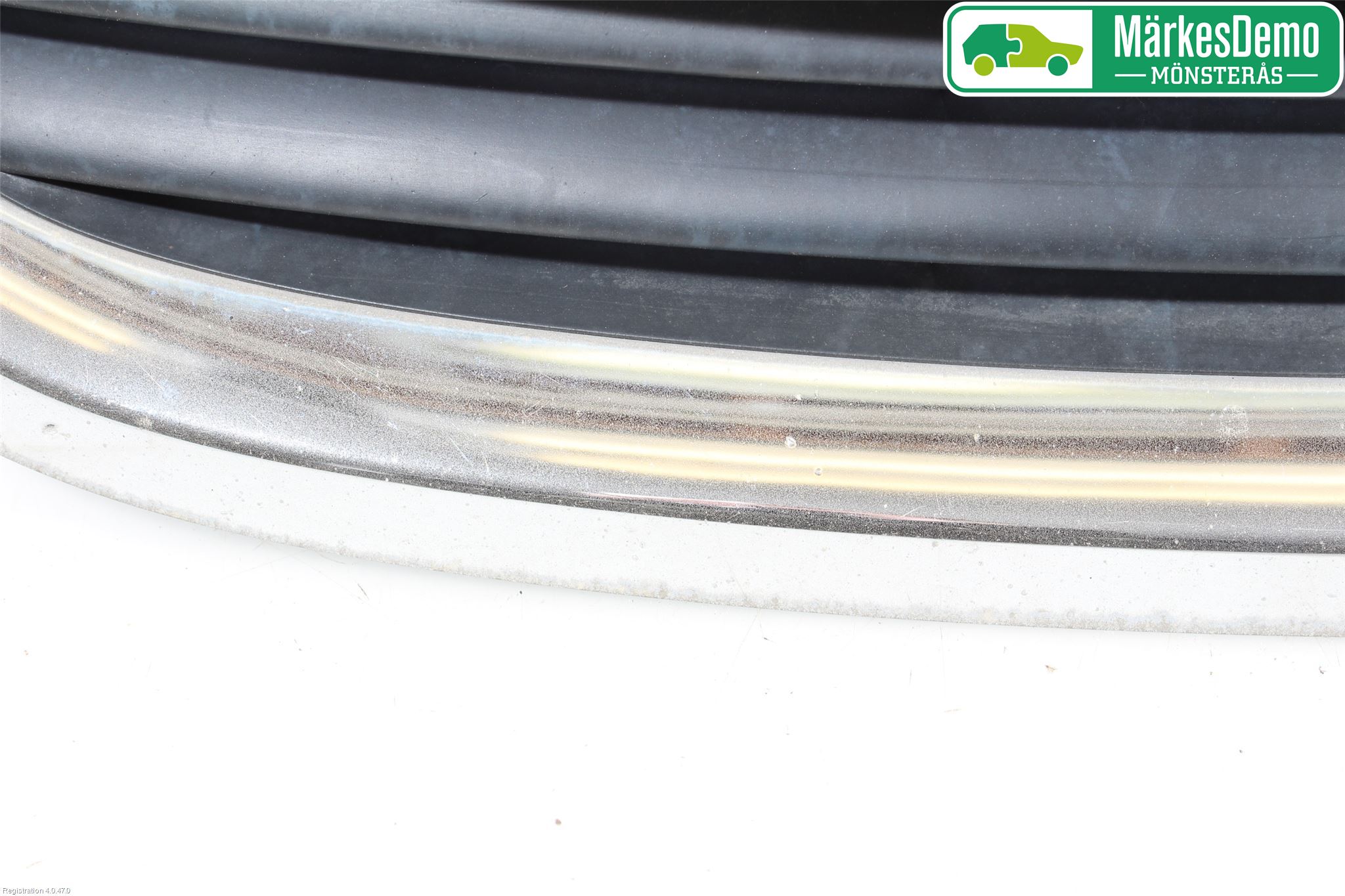 Saab 9-5     06-10 Grill Komplett